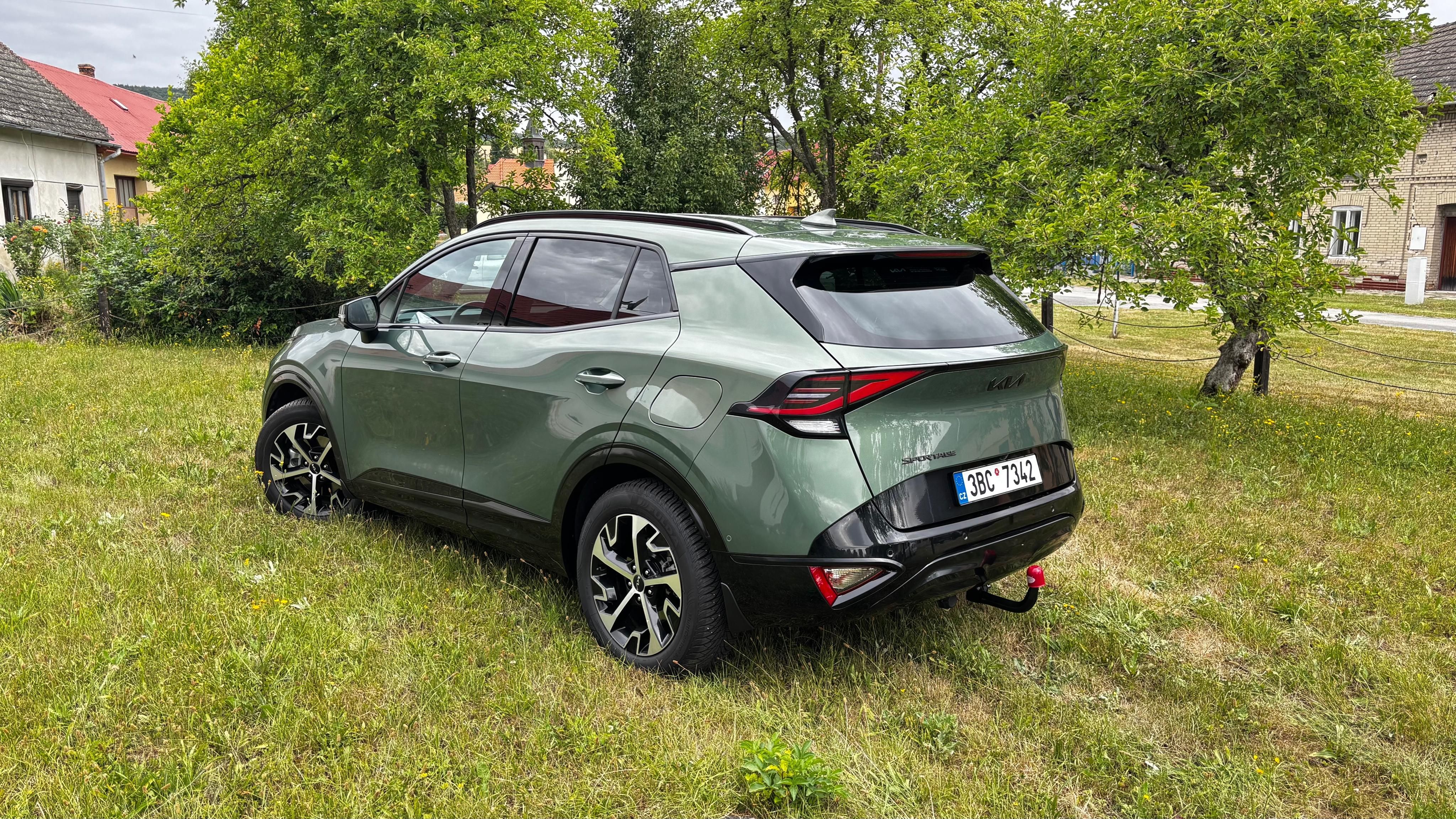 Kia Sportage, 1.6i HEV Top výbava - fotka 5