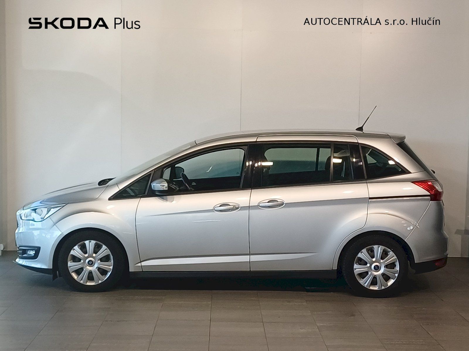 Ford C-MAX, GRAND 1.0 Ecoboos 92kW - 7 mís - fotka 3