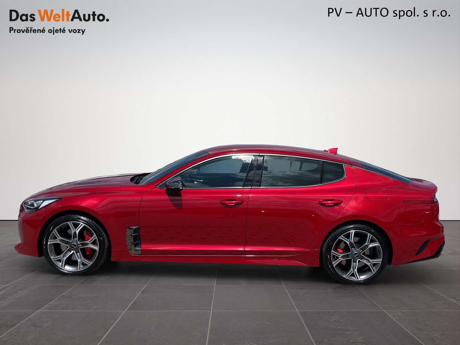 Kia Stinger, 3.3 GT 272 kW 4x4 Automat - fotka 3