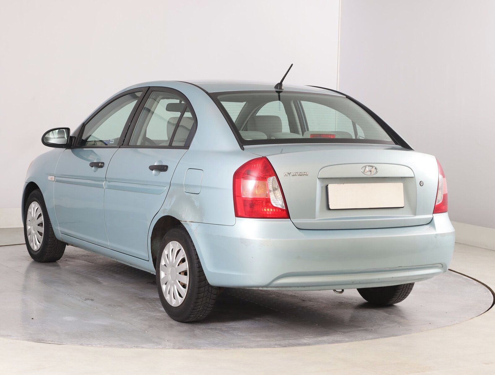 Hyundai Accent, 1.4i, Klima, za dobrou cenu - fotka 4