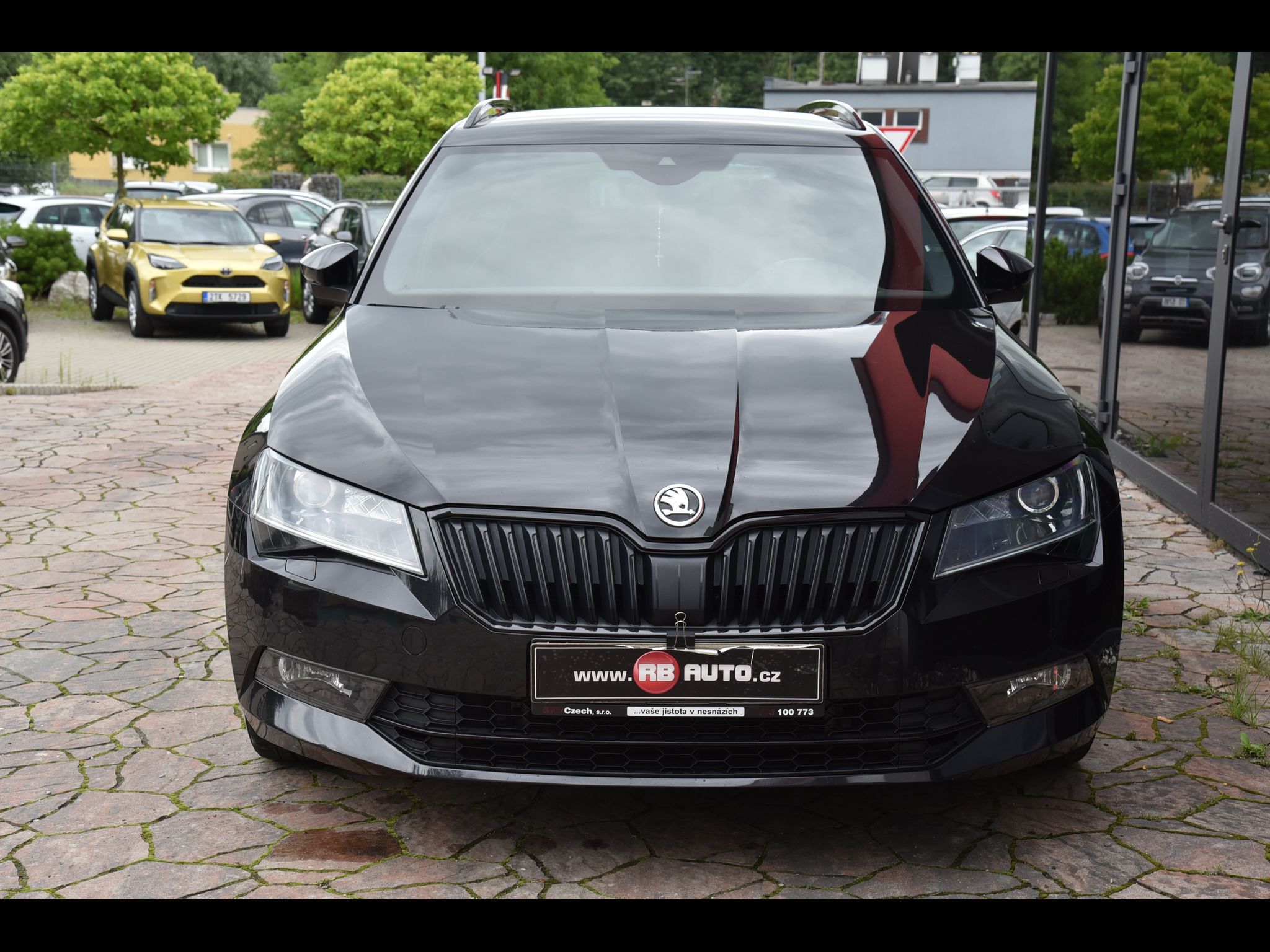 Škoda Superb, 2.0 TDi 140 kW 4x4 Sportline D - fotka 4