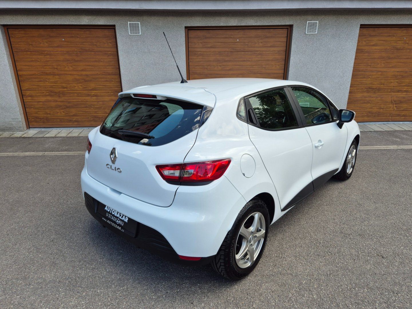 Renault Clio, 1.2 16V 54kW klima Serv.kniha - fotka 3