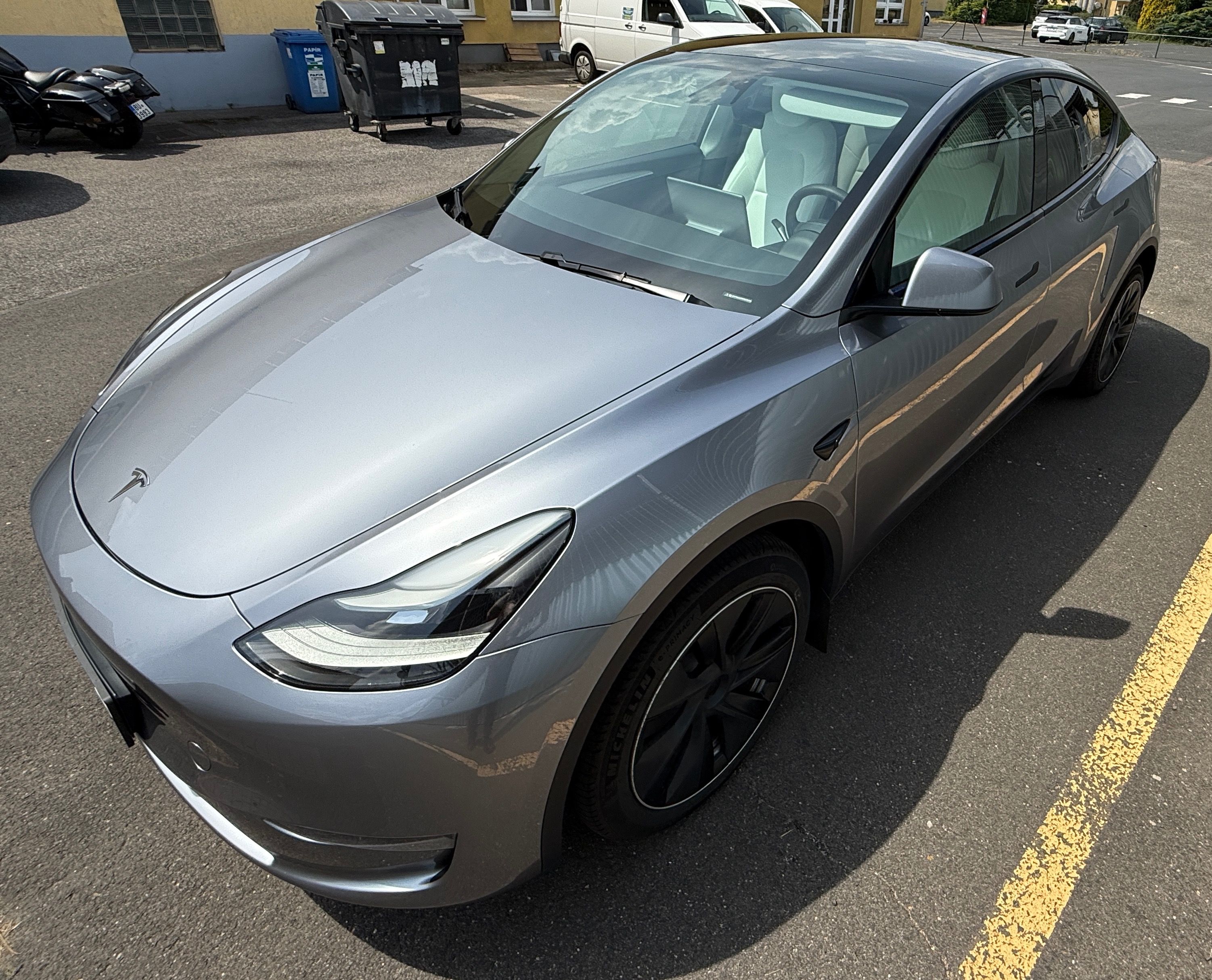 Tesla Model Y, Long Range (výroba Berlín) - fotka 2
