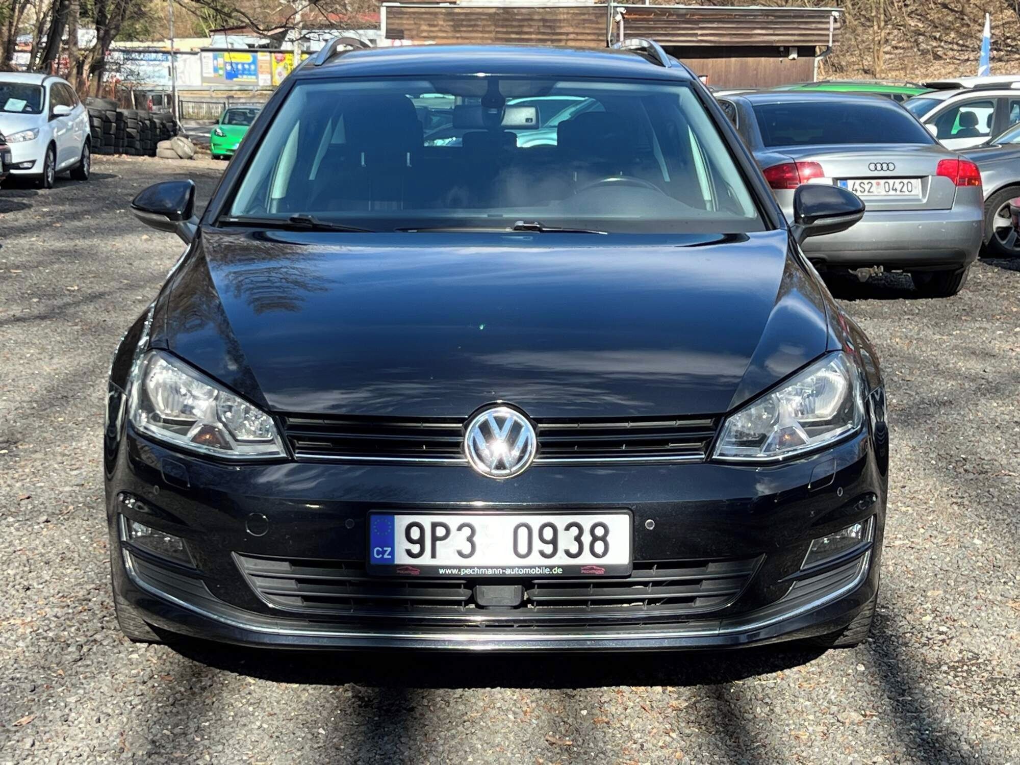 Volkswagen Golf, 1.6 TDI 81 kW Variant Lounge - fotka 2
