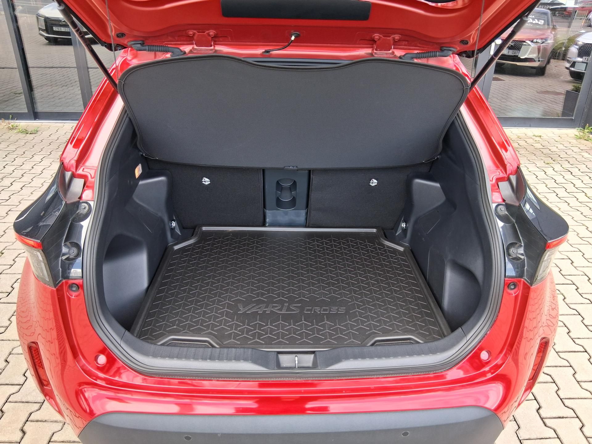 Toyota Yaris Cross, STYLE 1.5 Hyb. 85 kW - fotka 6