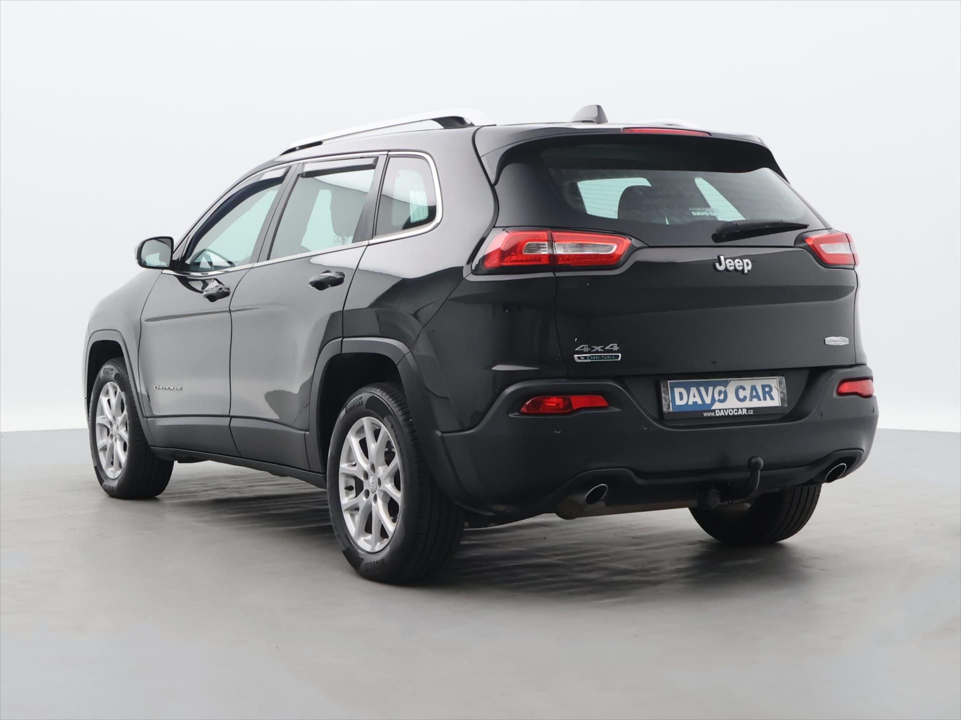 Jeep Cherokee, 2,0 CRDI 125kW Aut. 4x4 - fotka 5