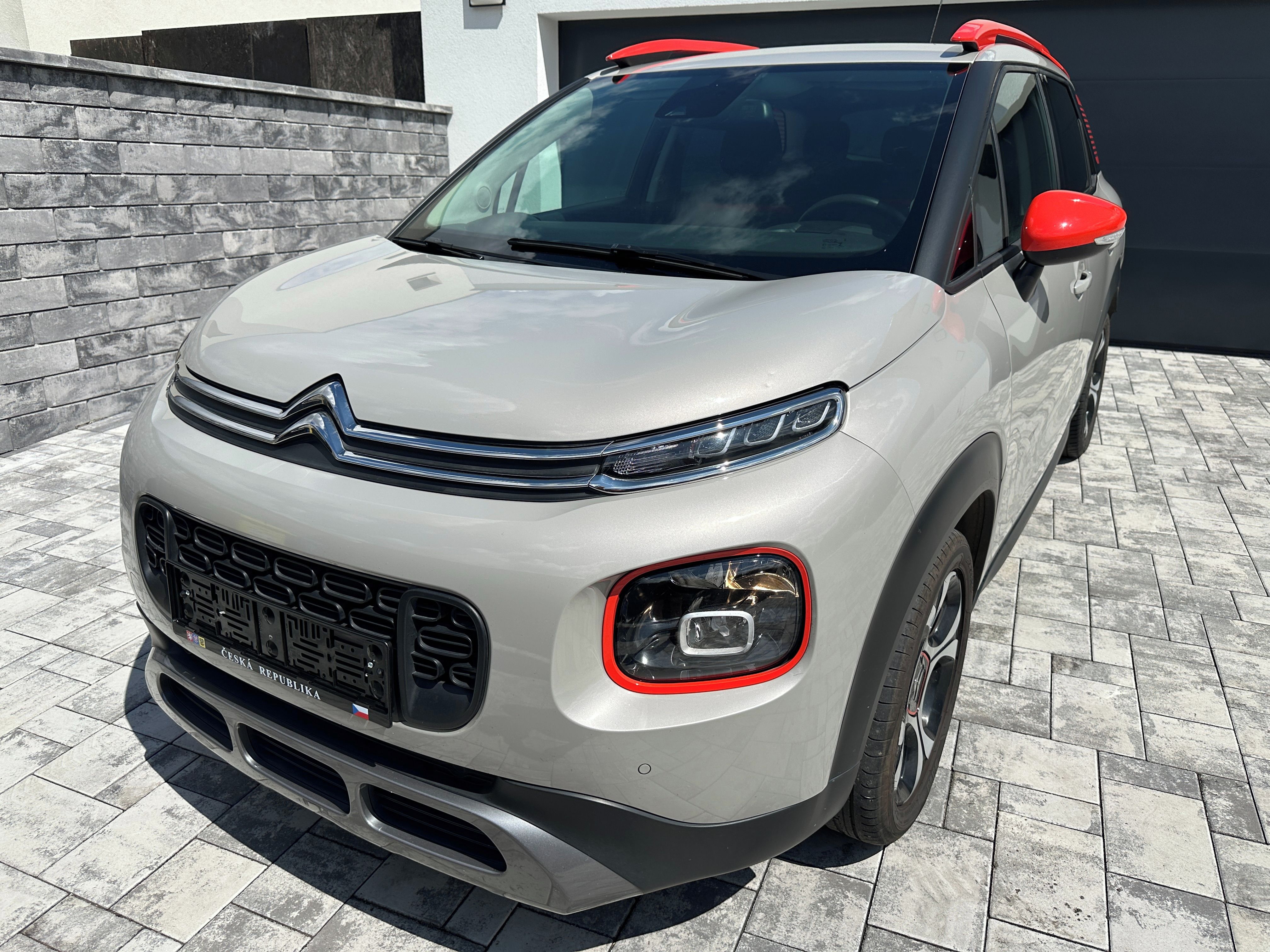 Citroën C3 Aircross, 1,2 PT 96 kW SHINE-KAMERA,NAVI - fotka 2