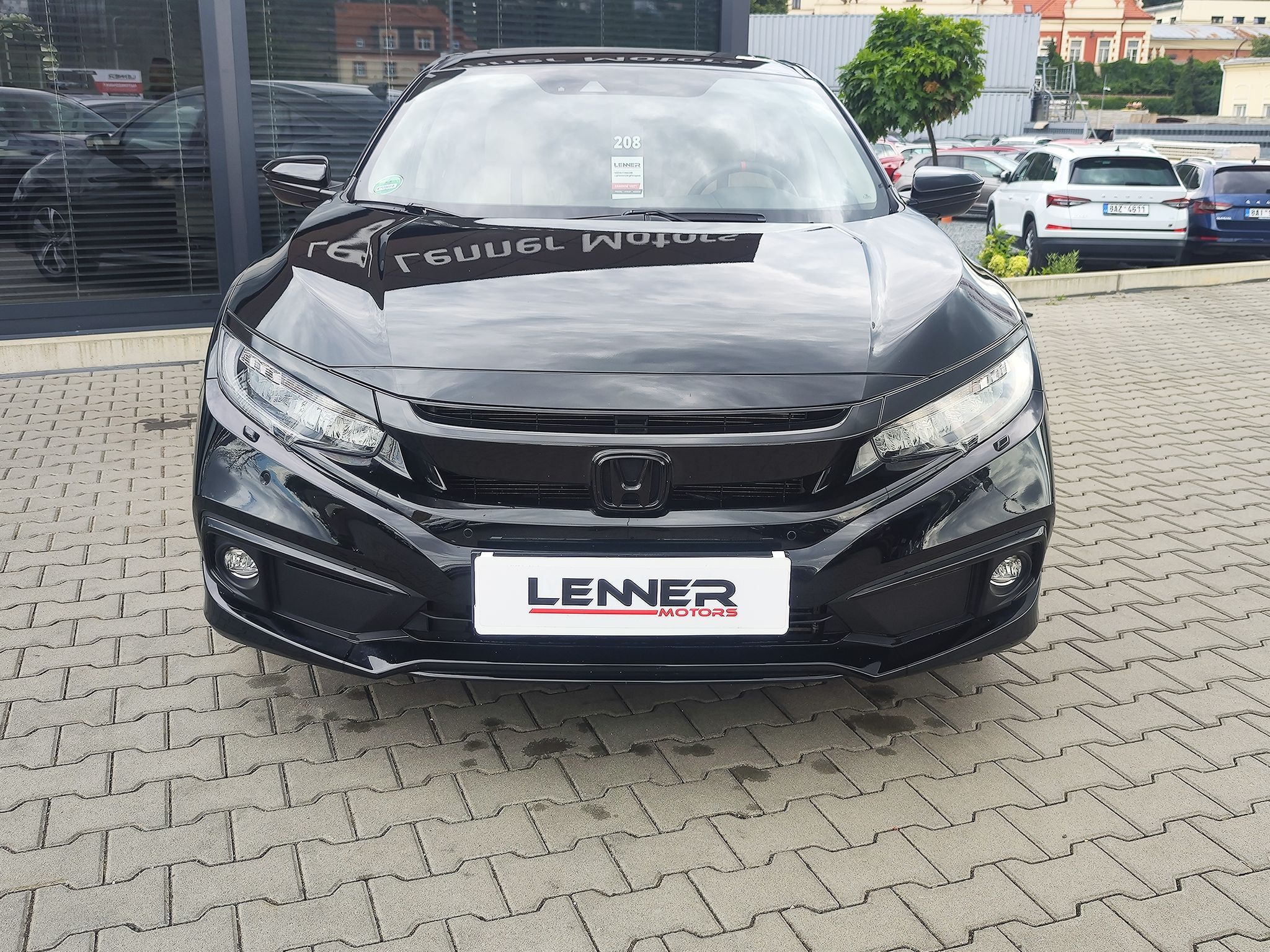 Honda Civic, 1.5 i-VTEC/134kW Executive - fotka 2