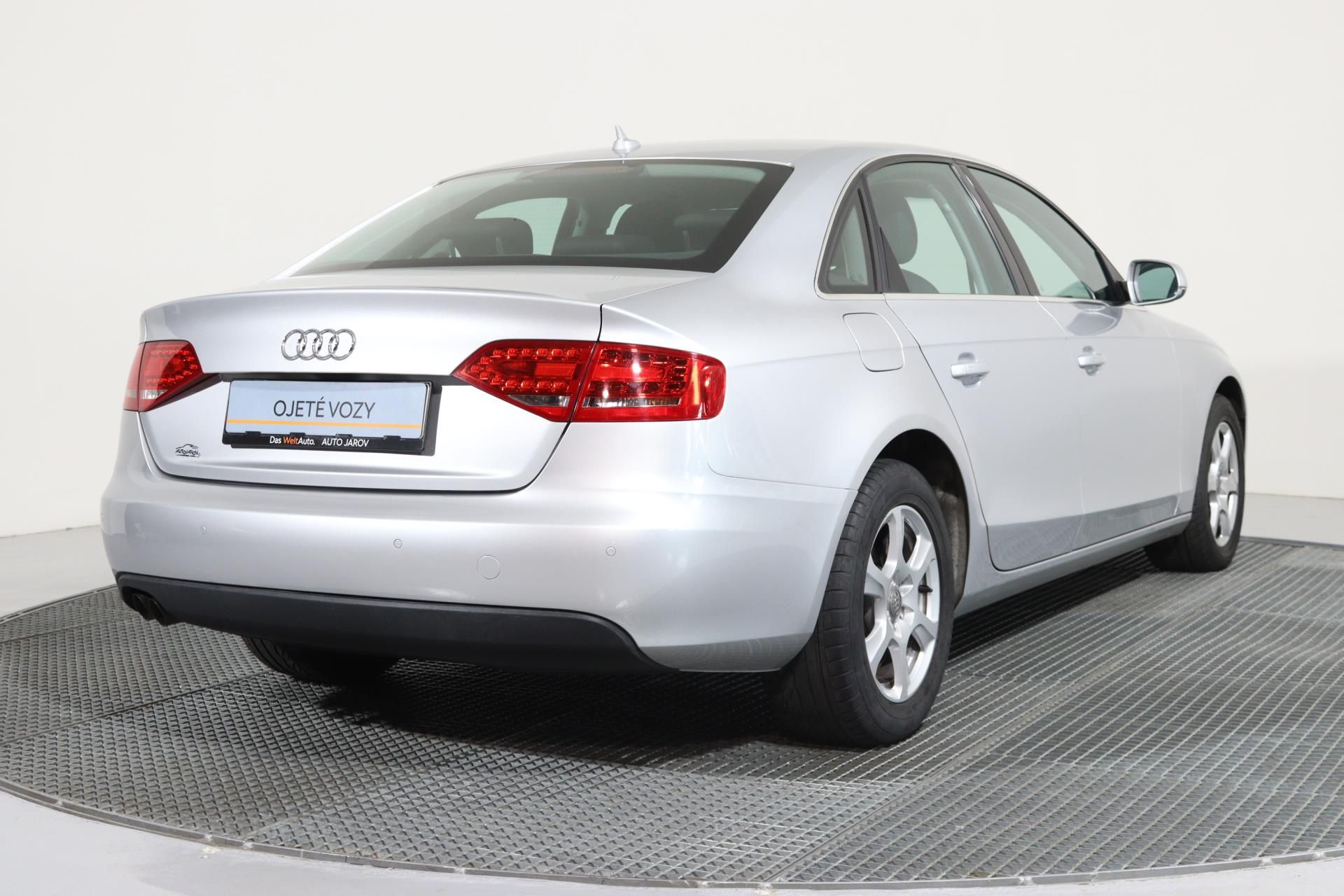 Audi A4, Audi A4 2,0 TDI - fotka 2