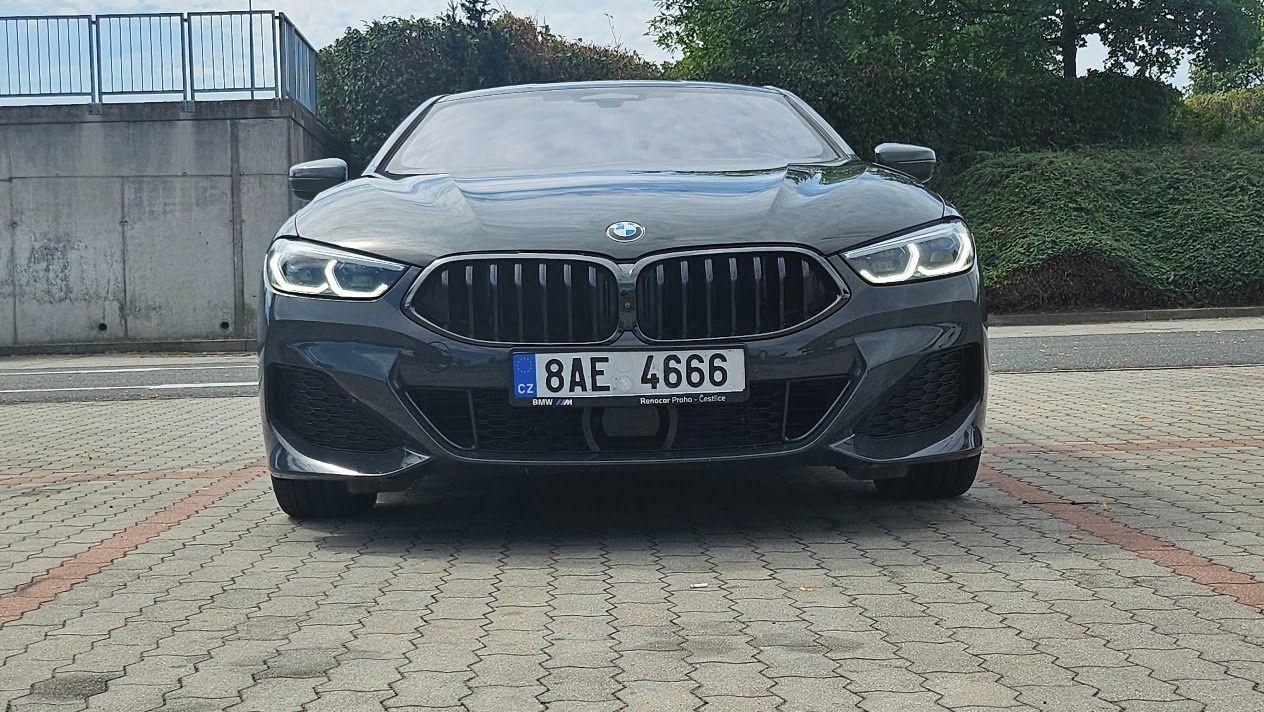 BMW Řada 8, 840d xDrive Coupé Individual - fotka 6