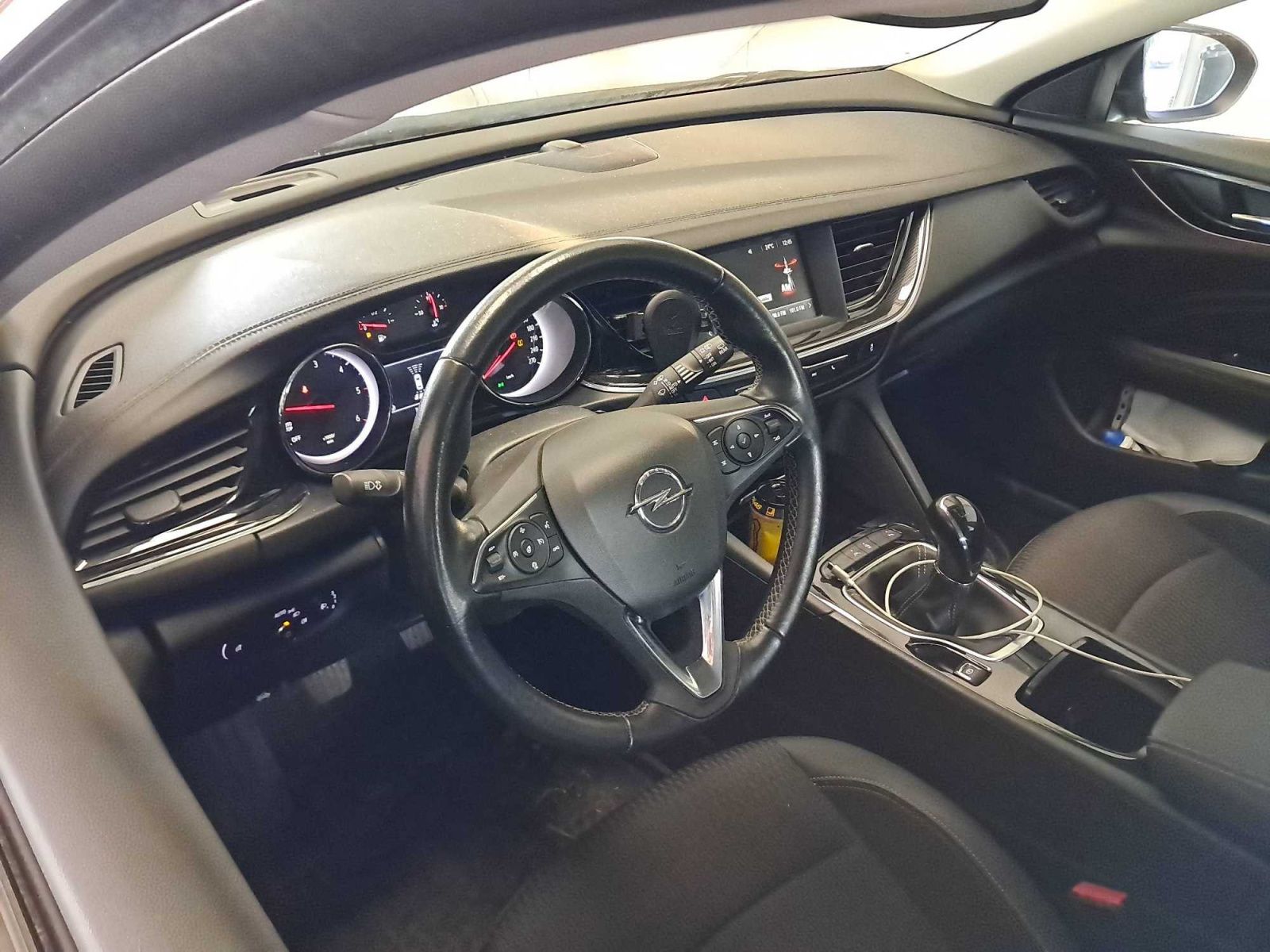 Opel Insignia, 2.0 CDTI, Kůže - fotka 3