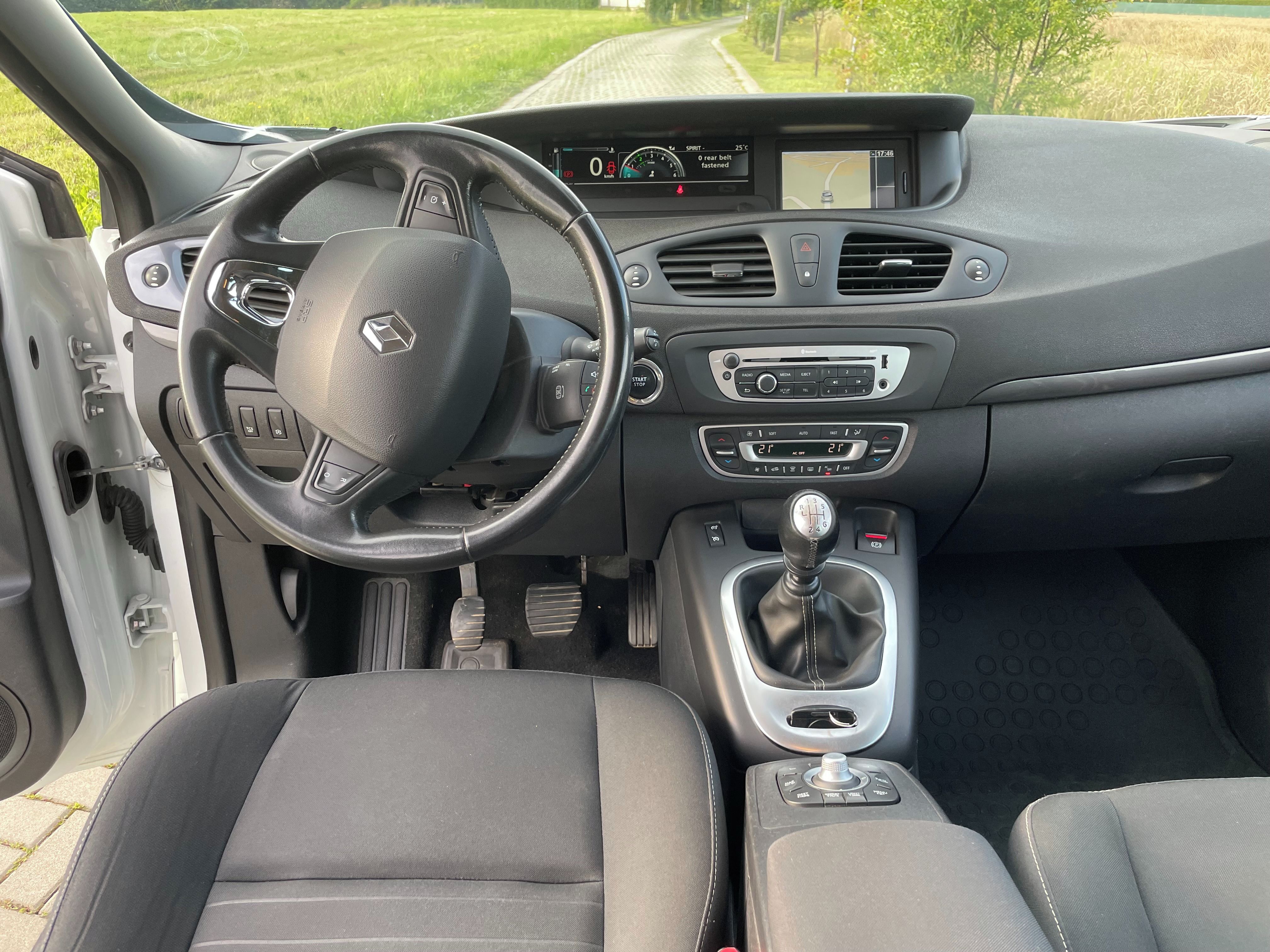 Renault Grand Scénic, Renault grand Scénic 1.6 DCI - fotka 5
