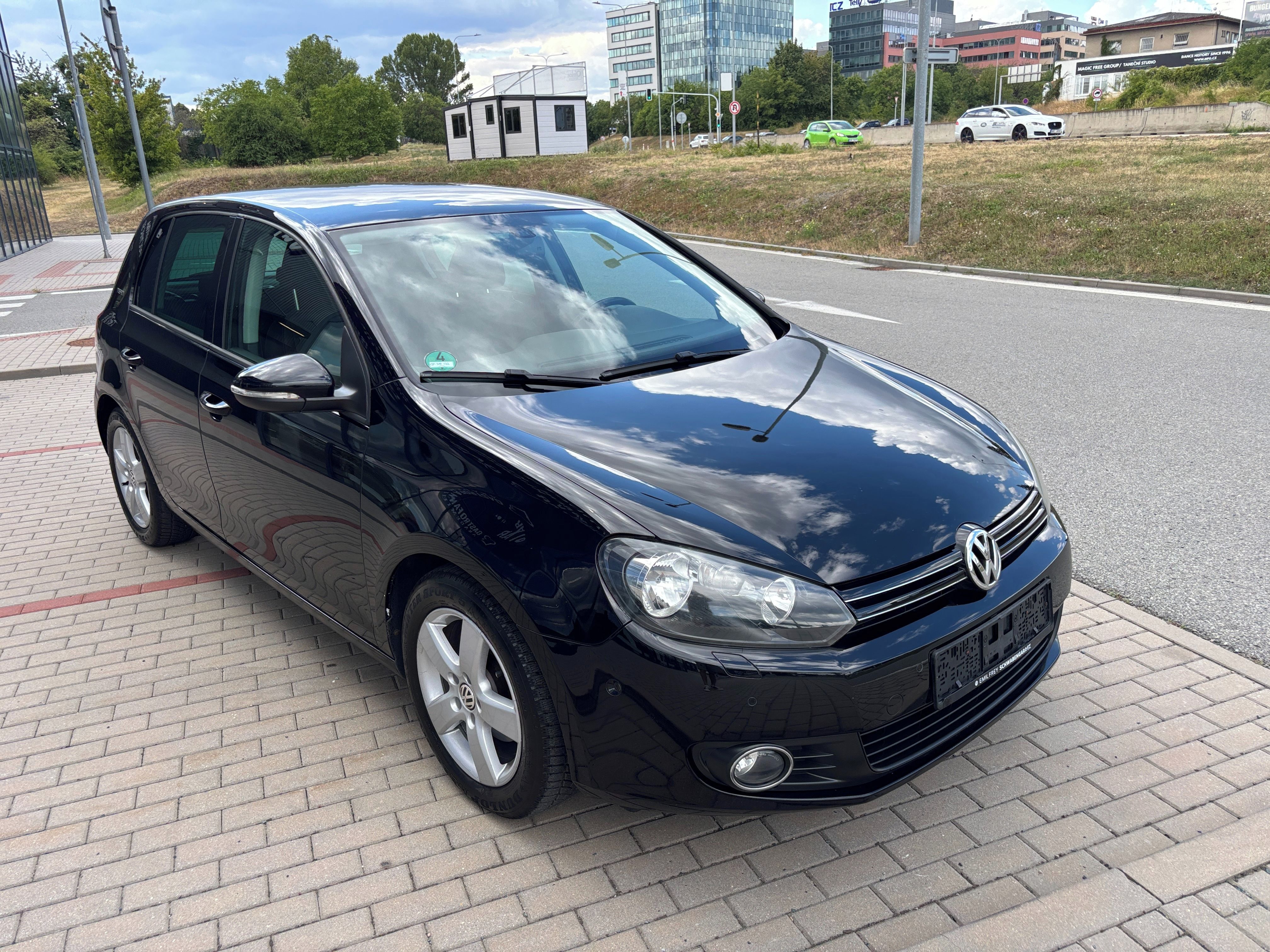 Volkswagen Golf, 6 1.2 TSi 77kW - fotka 4