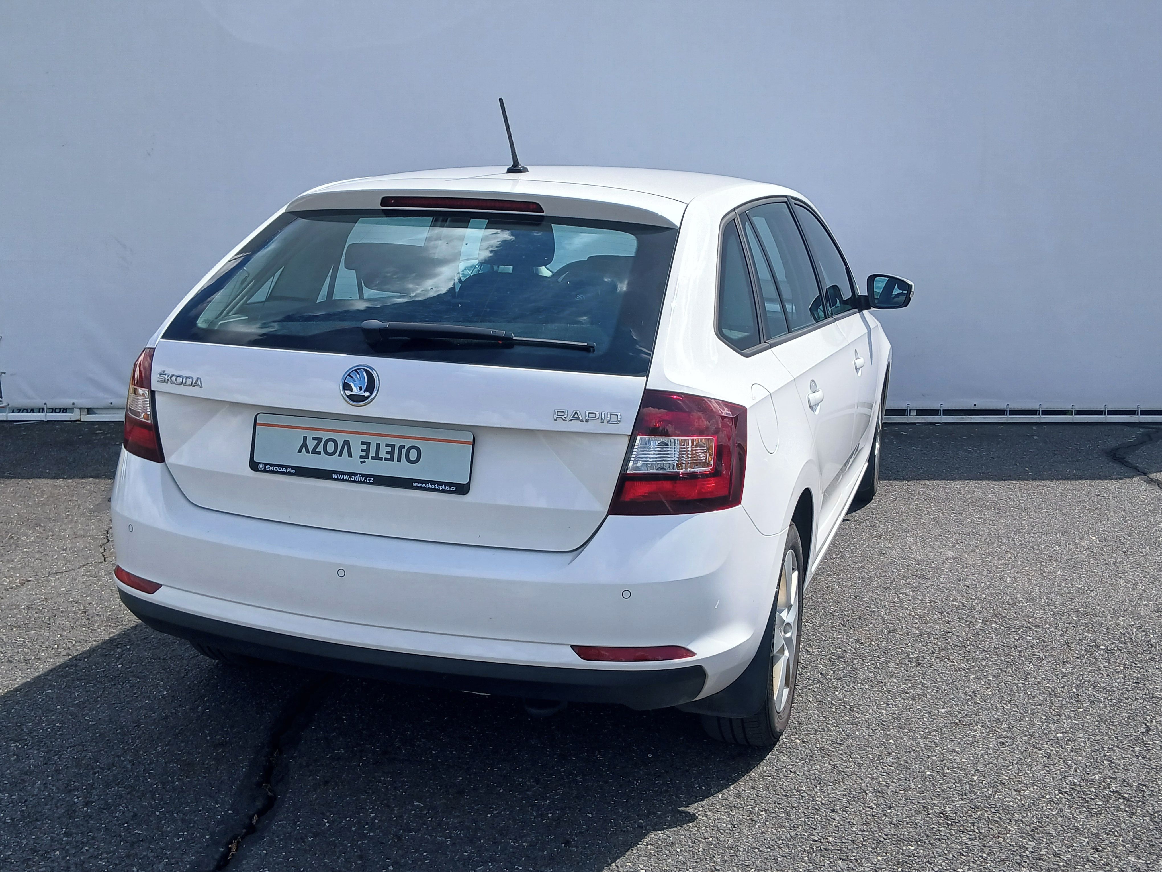 Škoda Rapid, 1.6 TDI 85 KW Ambition - fotka 4