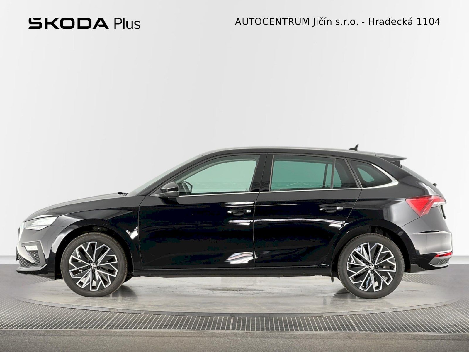 Škoda Scala, 1.0TSI 85kW Top Selection - fotka 3
