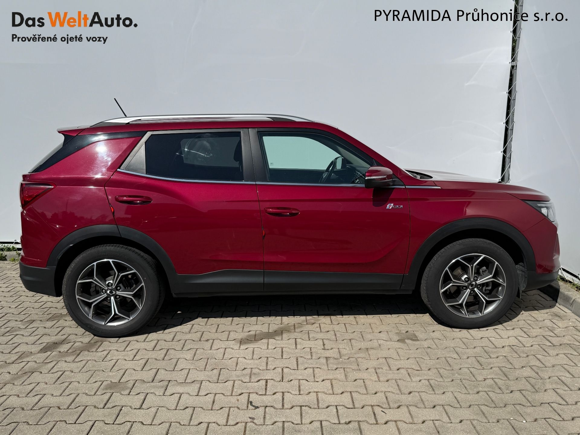 SsangYong Korando, 1.5 T-GDi 120 kW Smart - fotka 6