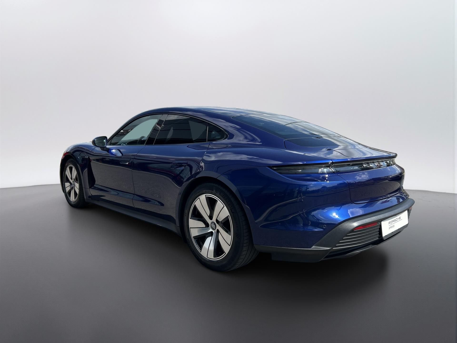 Porsche Taycan, 4S - fotka 3