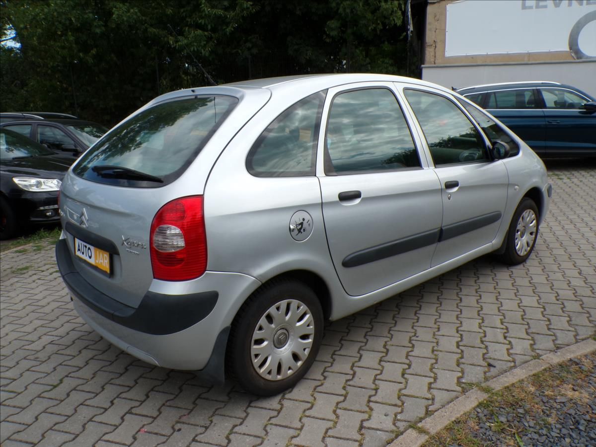 Citroën Xsara Picasso, 1,8 16V - fotka 4
