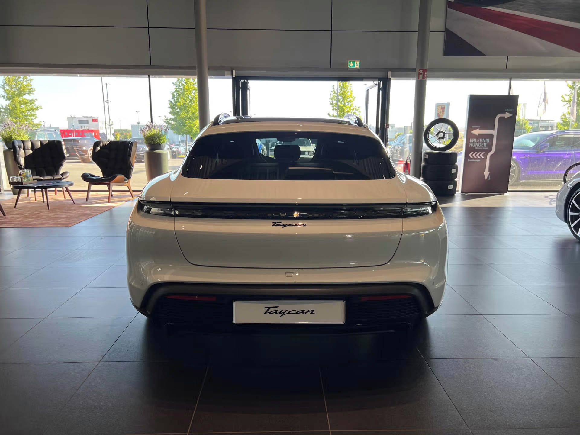 Porsche Taycan, Sport Turismo HuD Pano Soft - fotka 6