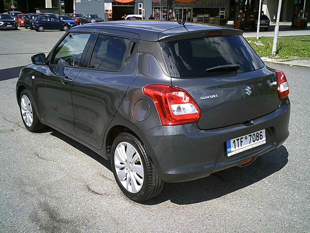 Suzuki Swift, 1.2i KOUPENO ČR,1.MAJITEL - fotka 3