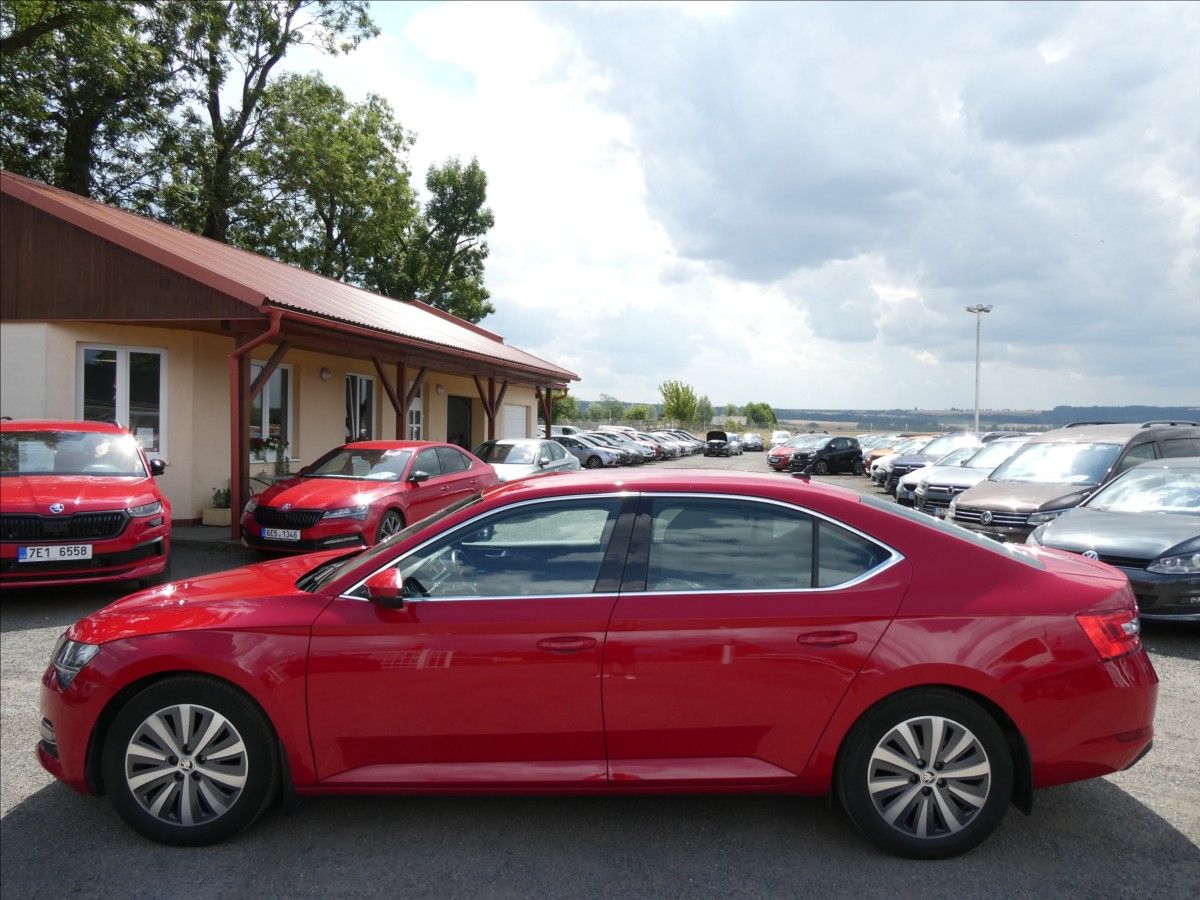Škoda Superb, 1,5 TSi 110kW STYLE+, NAVI,LED - fotka 6