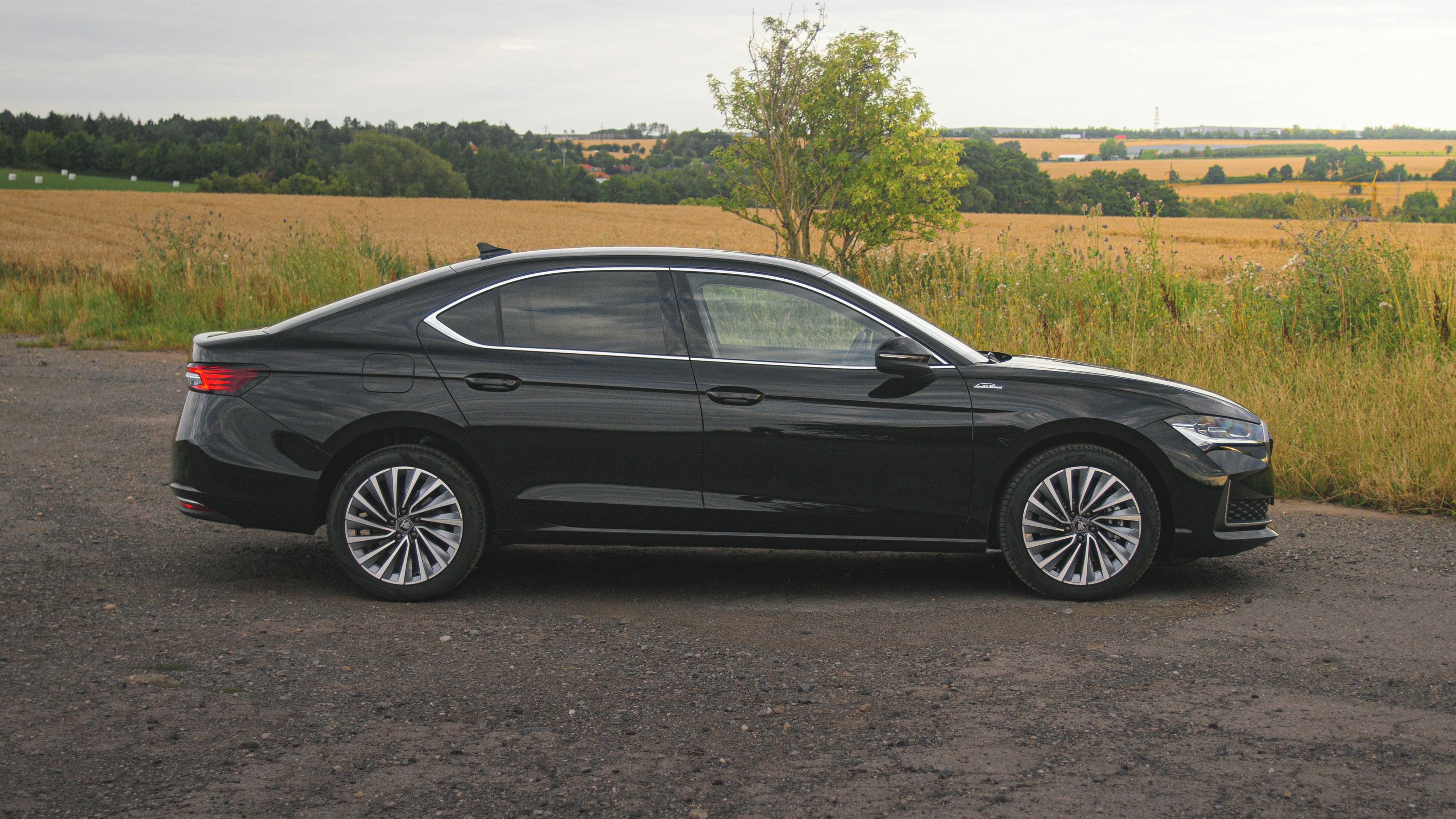 Škoda Superb, L&K 2,0TSI/150kW DPH DSG 1.Maj - fotka 4