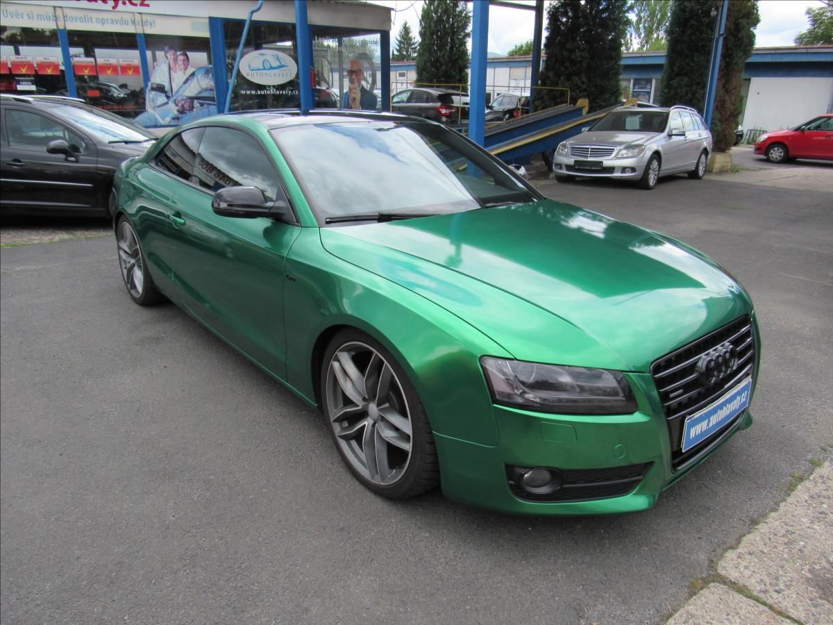 Audi A5, 3,0 TDi 176kW Manuál Quattro - fotka 3