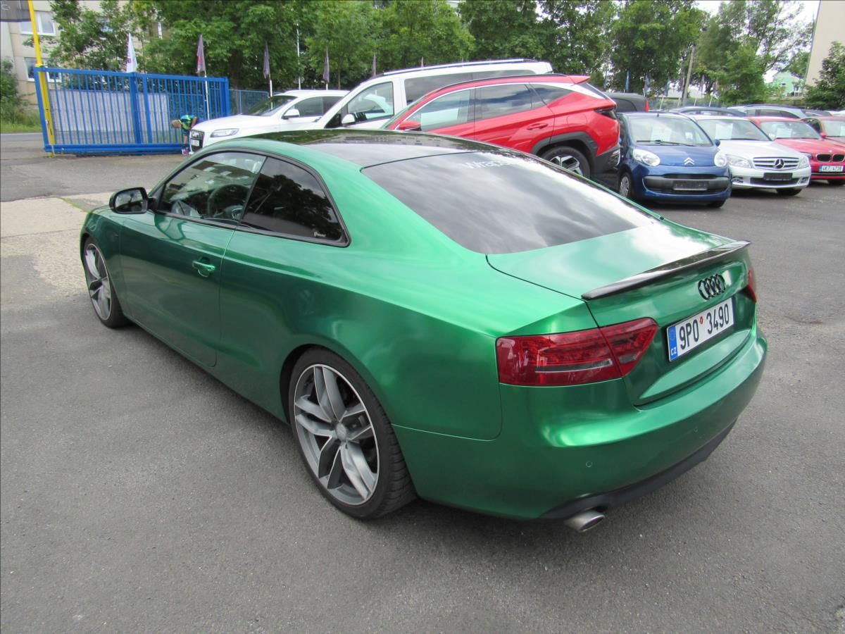 Audi A5, 3,0 TDi 176kW Manuál Quattro - fotka 4