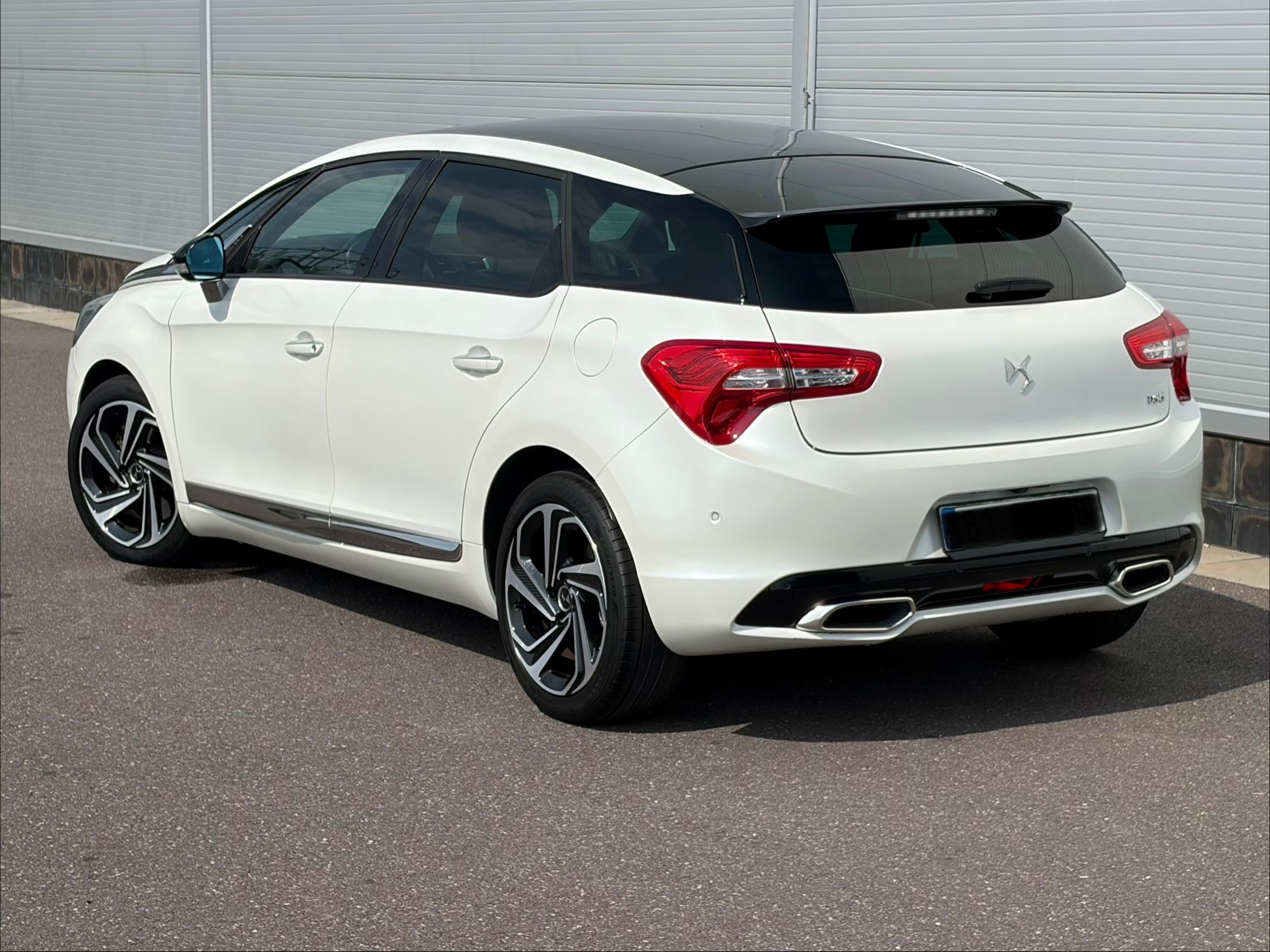 Citroën DS5, Facelift 2.0HDi 133kW AT - fotka 2