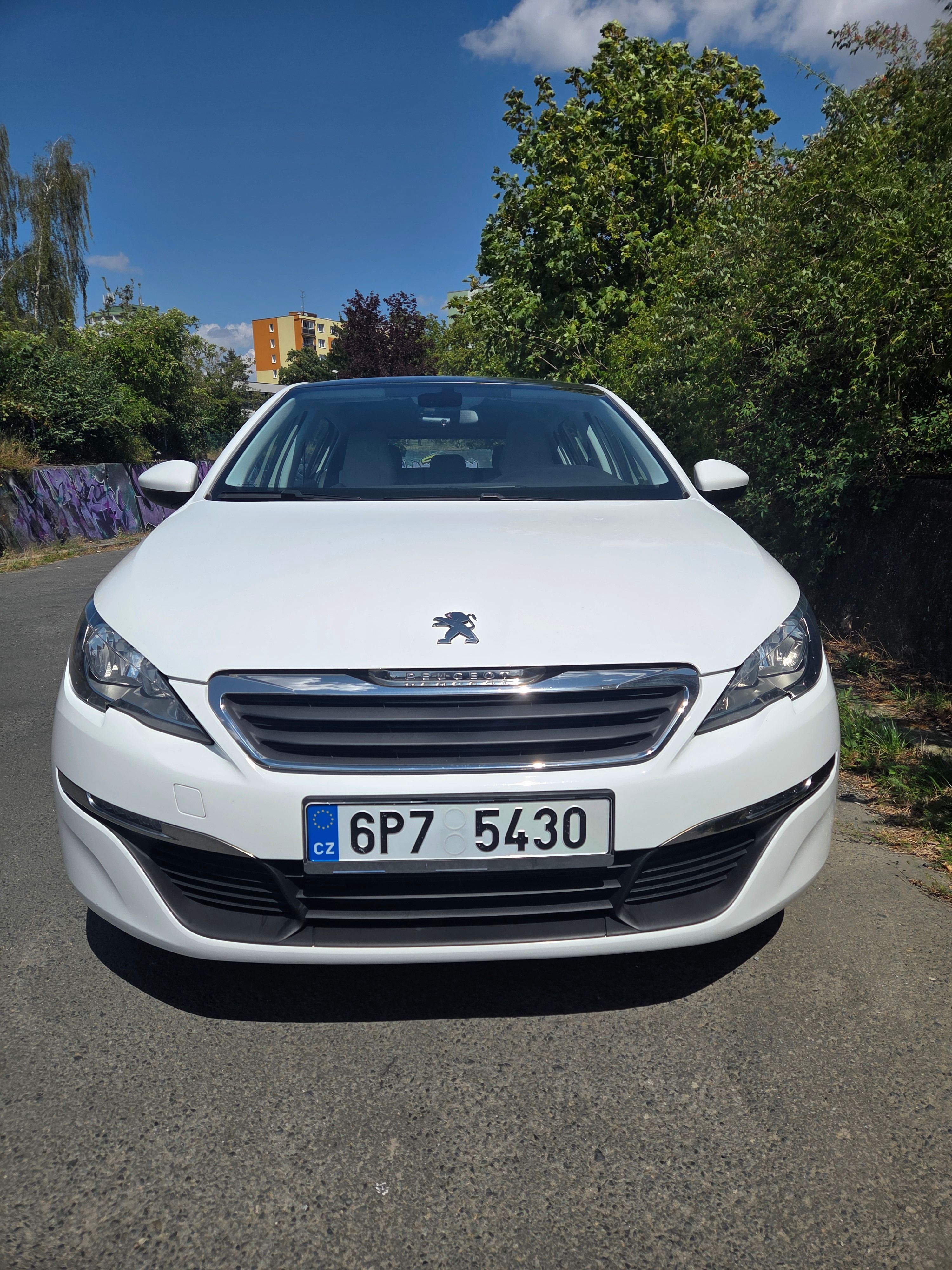 Peugeot 308, 1.2 Automat Active + tažné - fotka 3