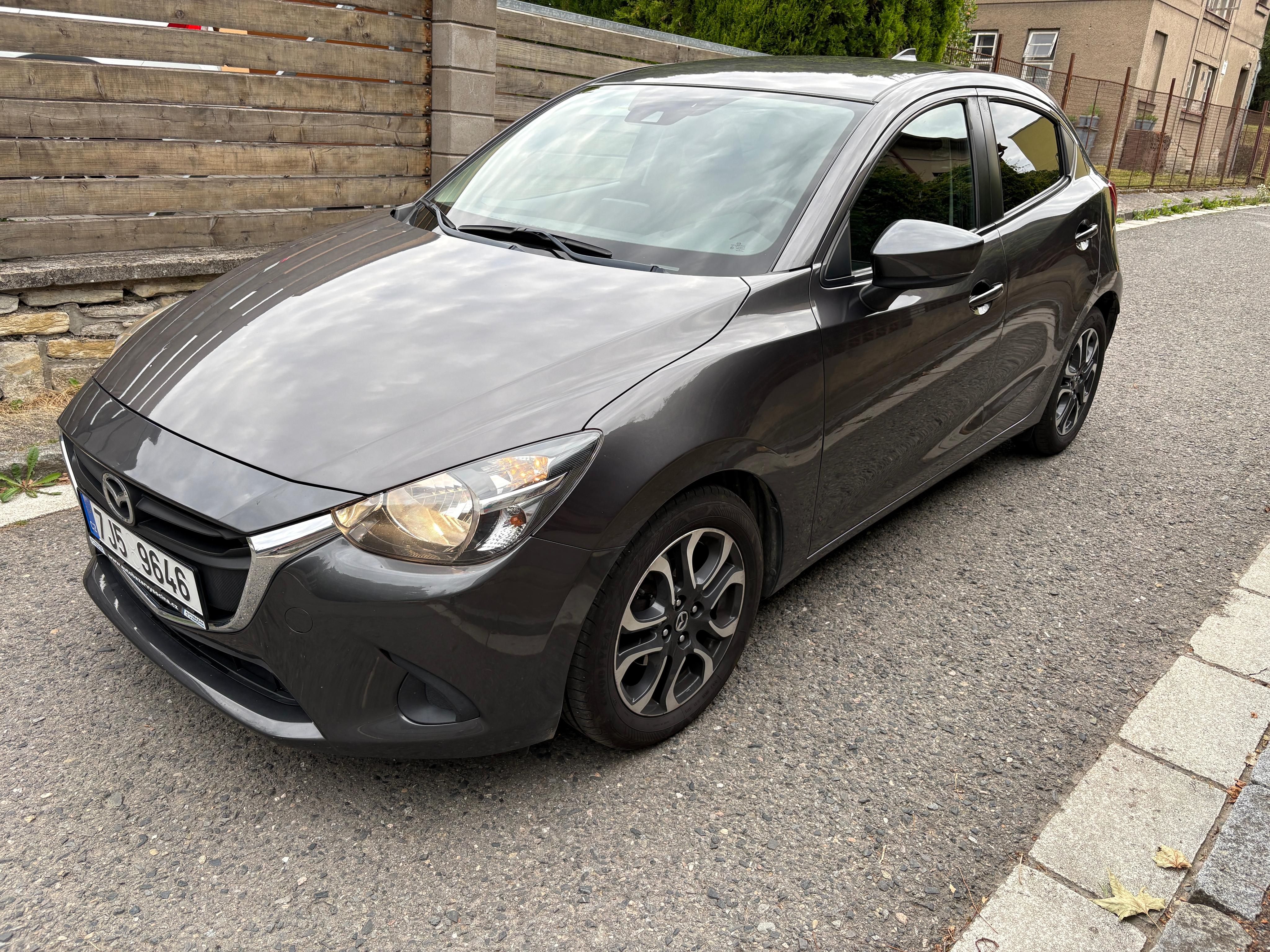Mazda 2, 1.5 benzín, serviska, výbava