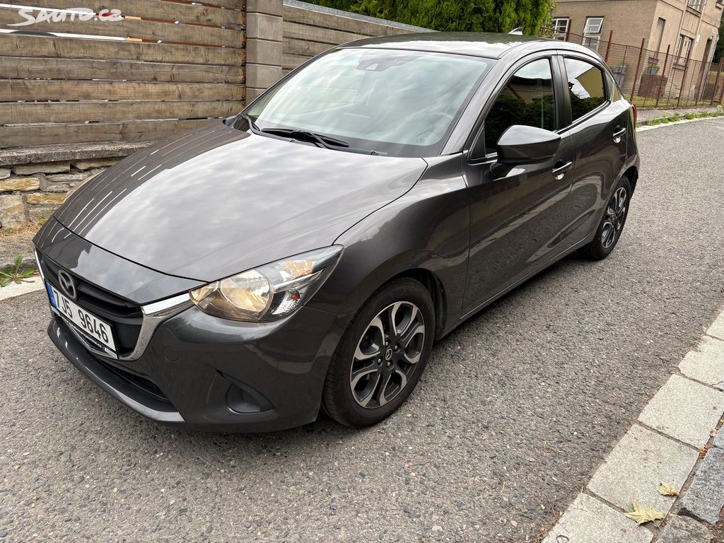 Mazda 2, 1.5 benzín, serviska, výbava