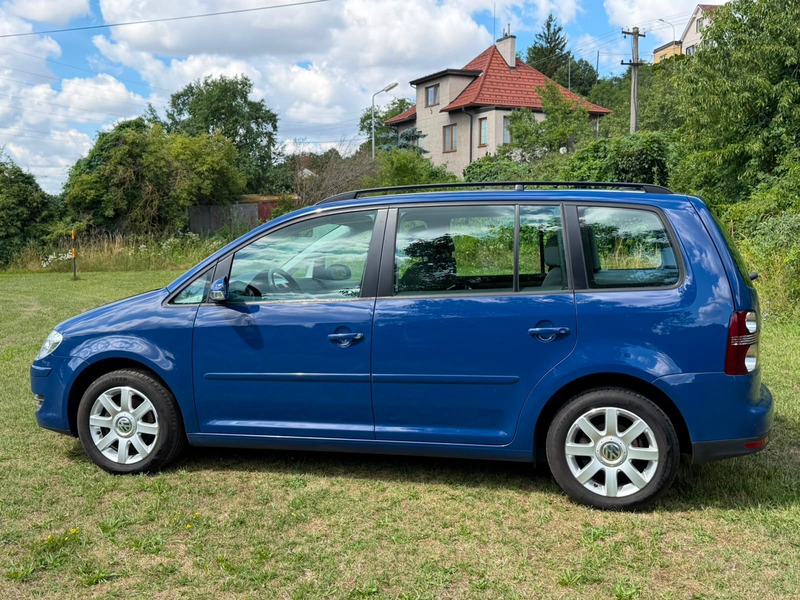 Volkswagen Touran, 1,6 MPI - 75 KW - fotka 4