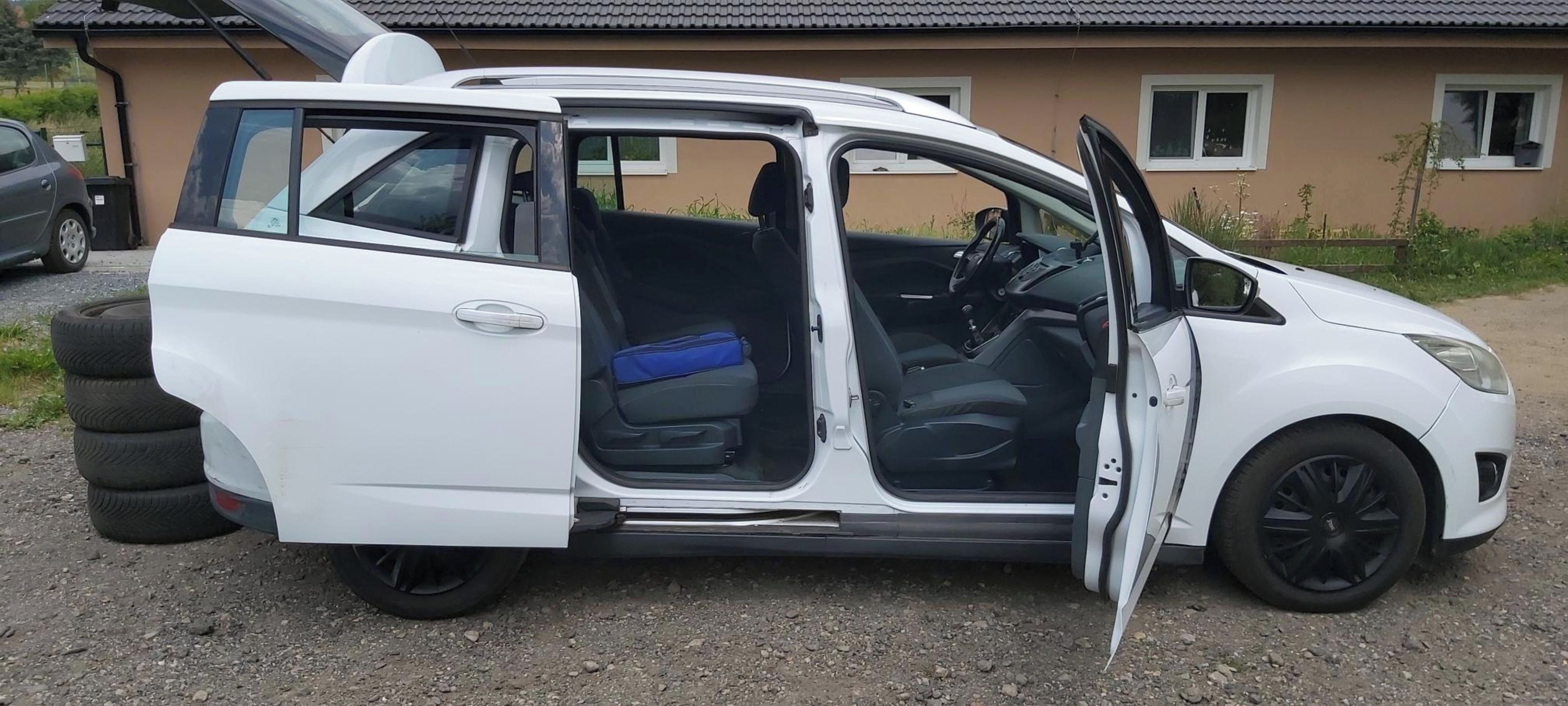 Ford Grand C-MAX, FORD C-MAX GRAND 70 kW, Nafta - fotka 6