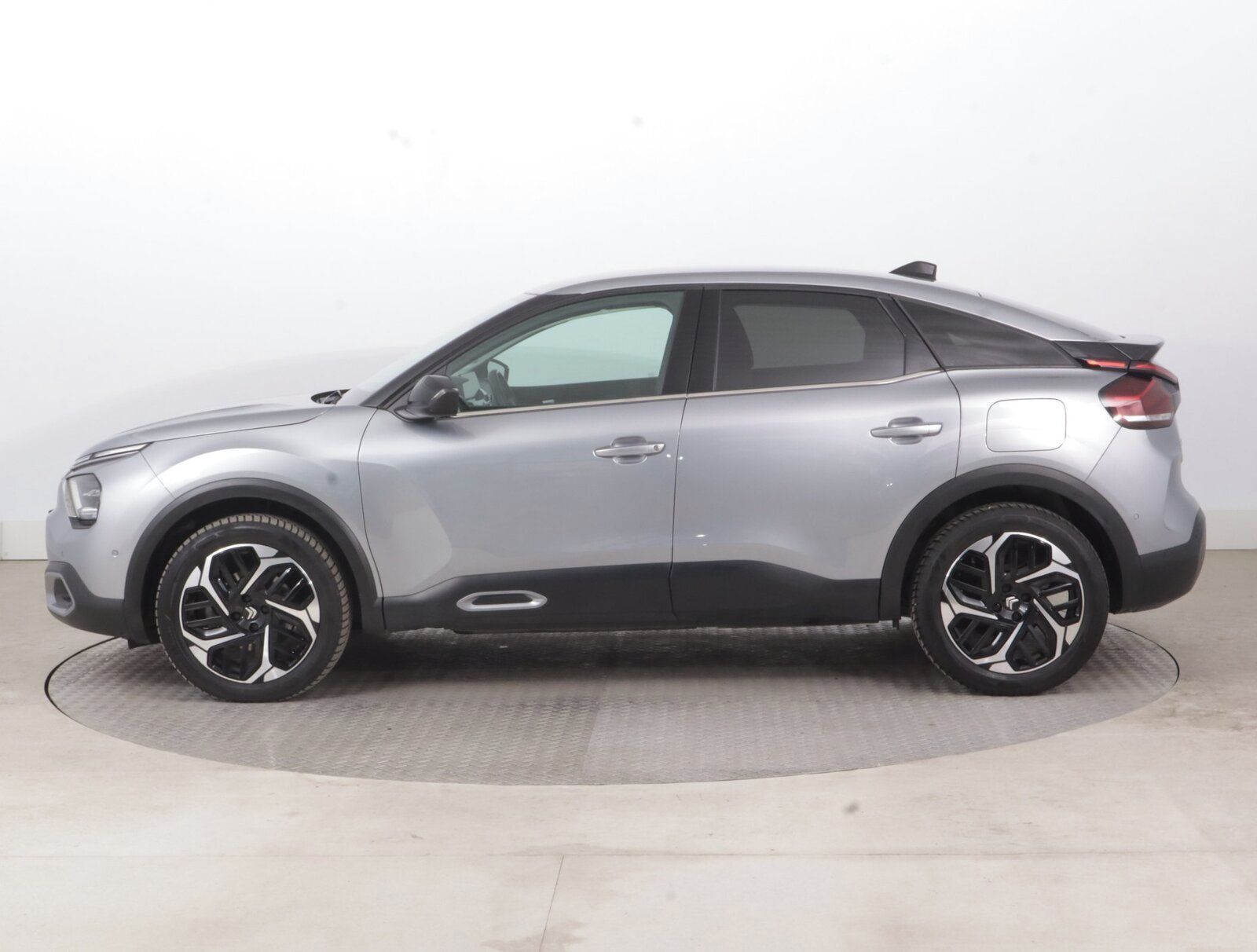 Citroën C4, 1.2 PureTech, Automat, ČR - fotka 3