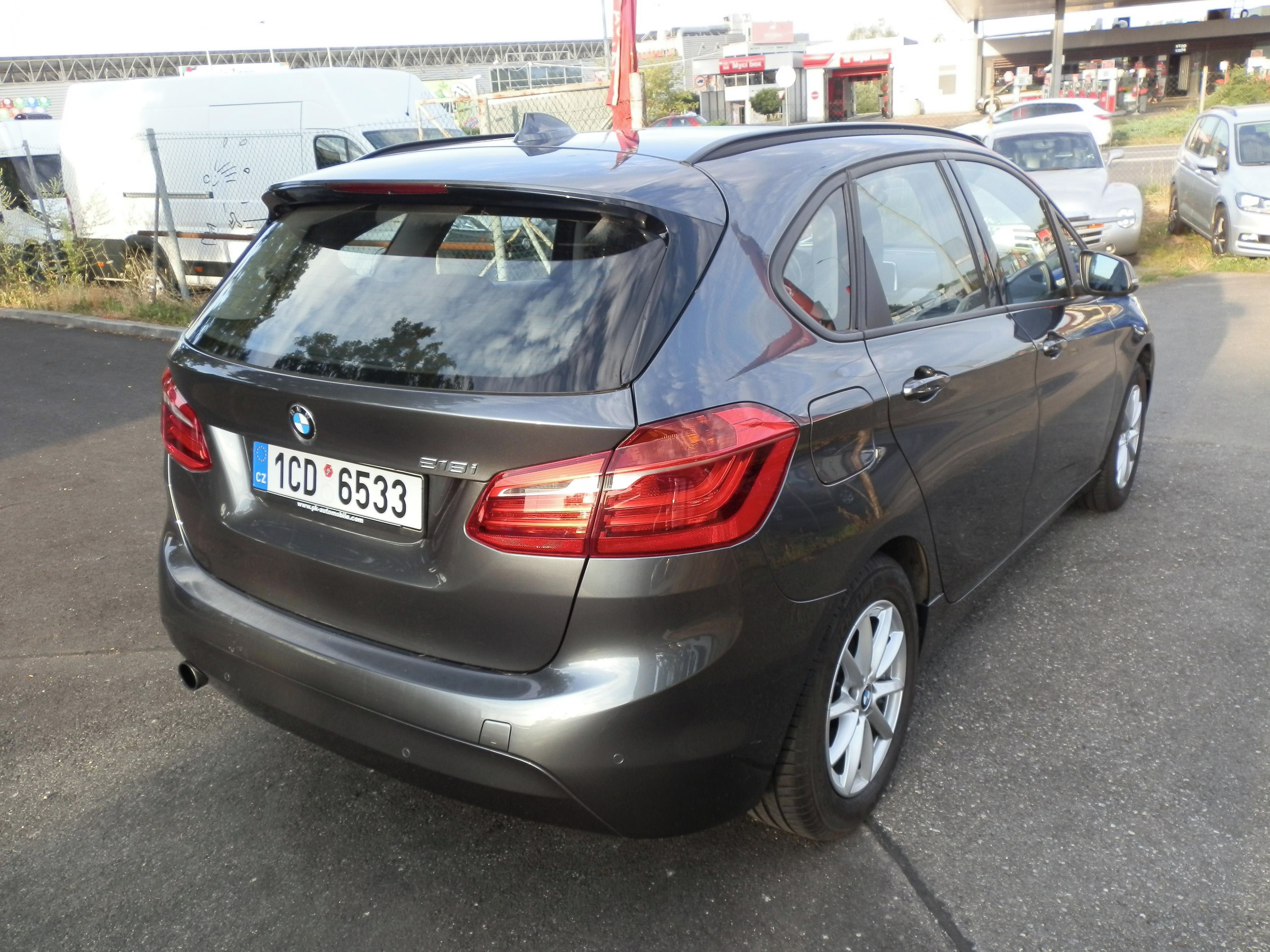 BMW Řada 2, 218i ACTIVE TOURER - fotka 5