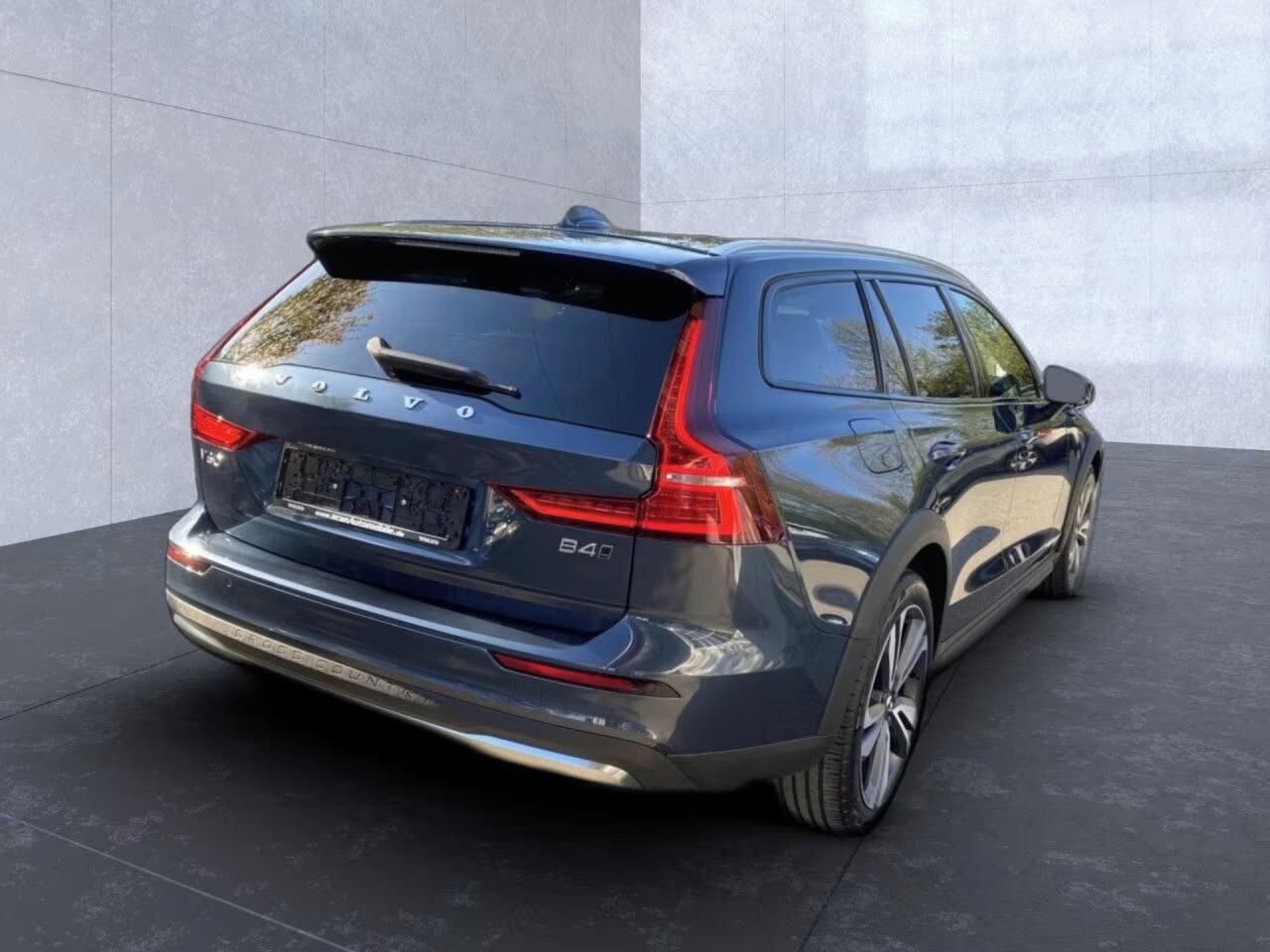 Volvo V60, Cross Country 2.0 CC Plus AWD - fotka 3
