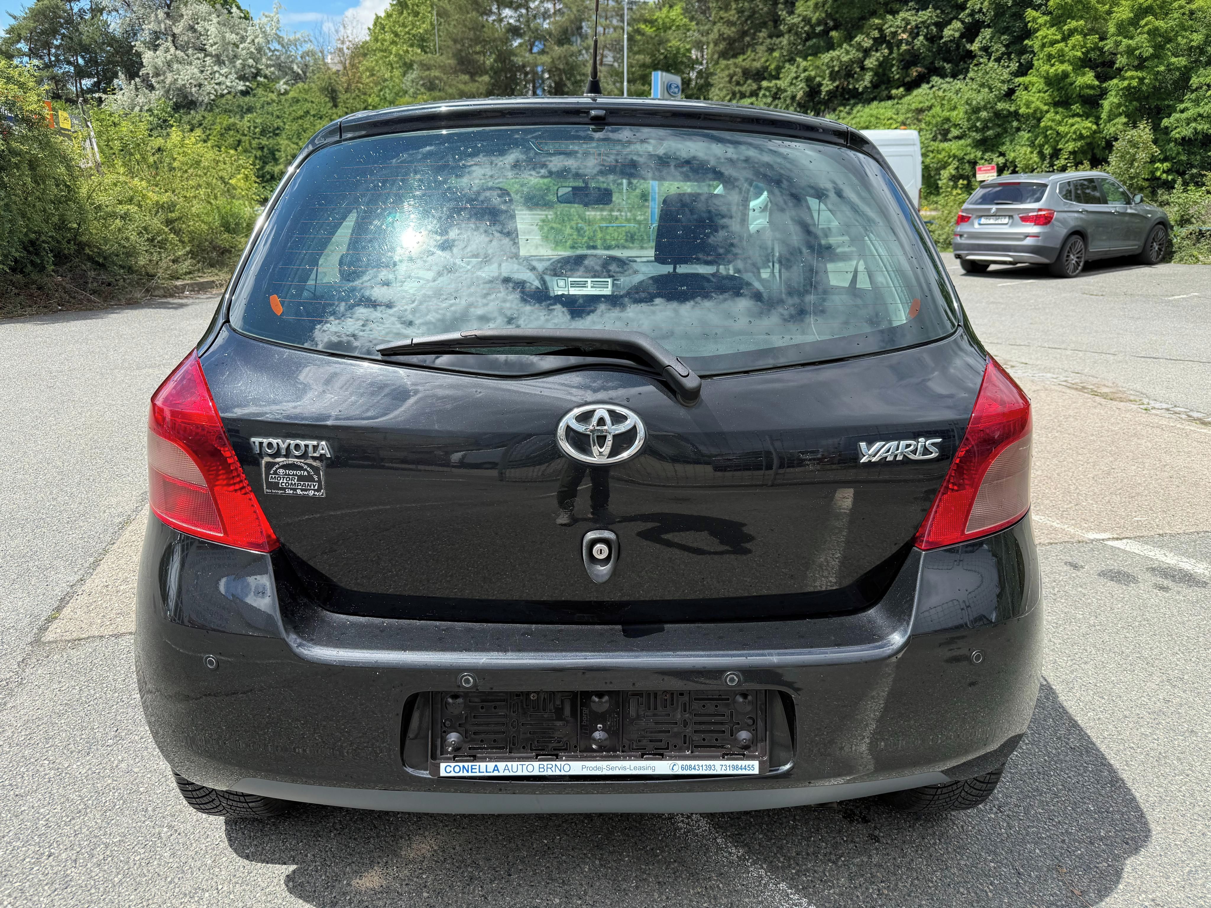 Toyota Yaris, 1.3 VVT-I 64Kw Cool 1-Majitel - fotka 3