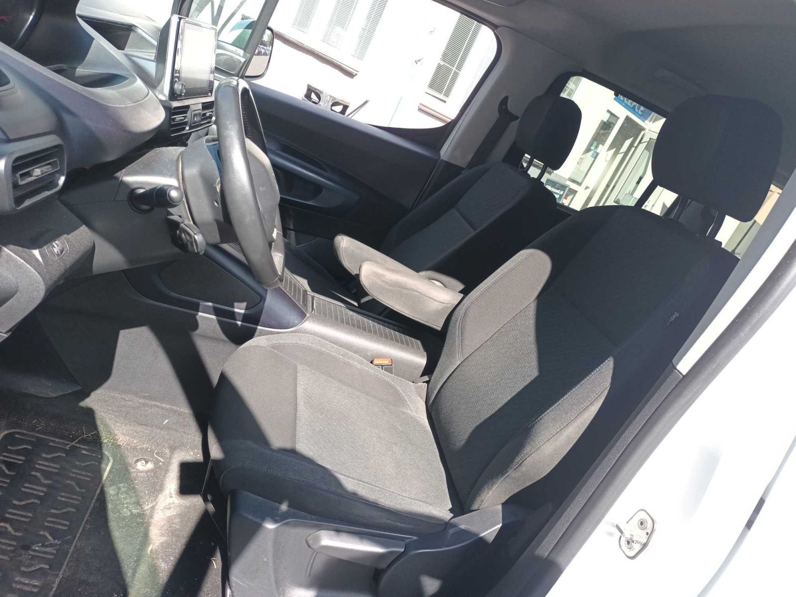 Peugeot Rifter, 1.5 BlueHDi, Allure, 5Míst - fotka 3