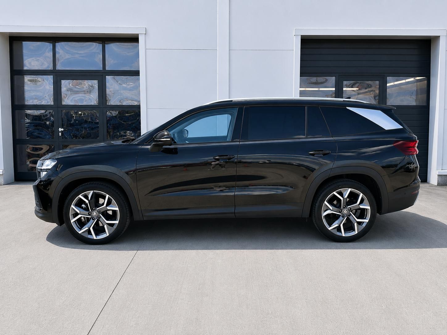 Škoda Kodiaq, 20TDI 142kw DSG 4X4 Exclusive - fotka 3