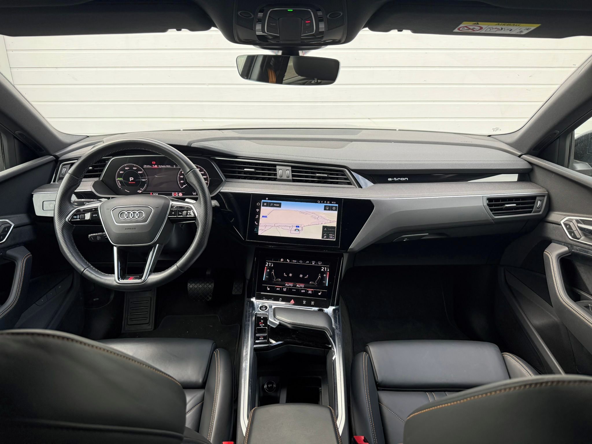 Audi e-tron, 55 300kW SB BlackEd Taž ZÁRUKA - fotka 5