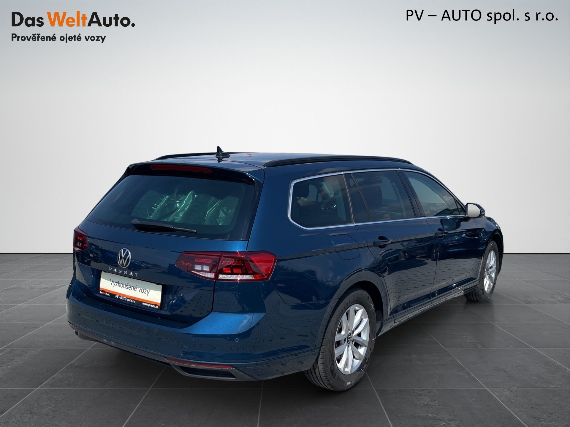 Volkswagen Passat Variant, 2.0TDI 110kW DSG Business - fotka 2