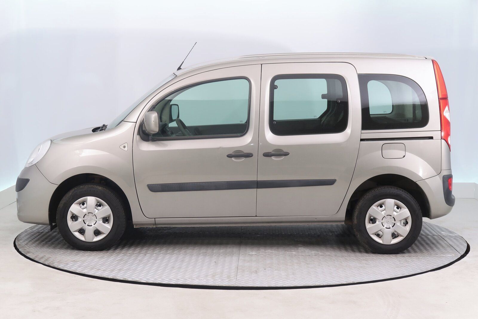 Renault Kangoo, 1.6, 5Míst, Klima - fotka 3