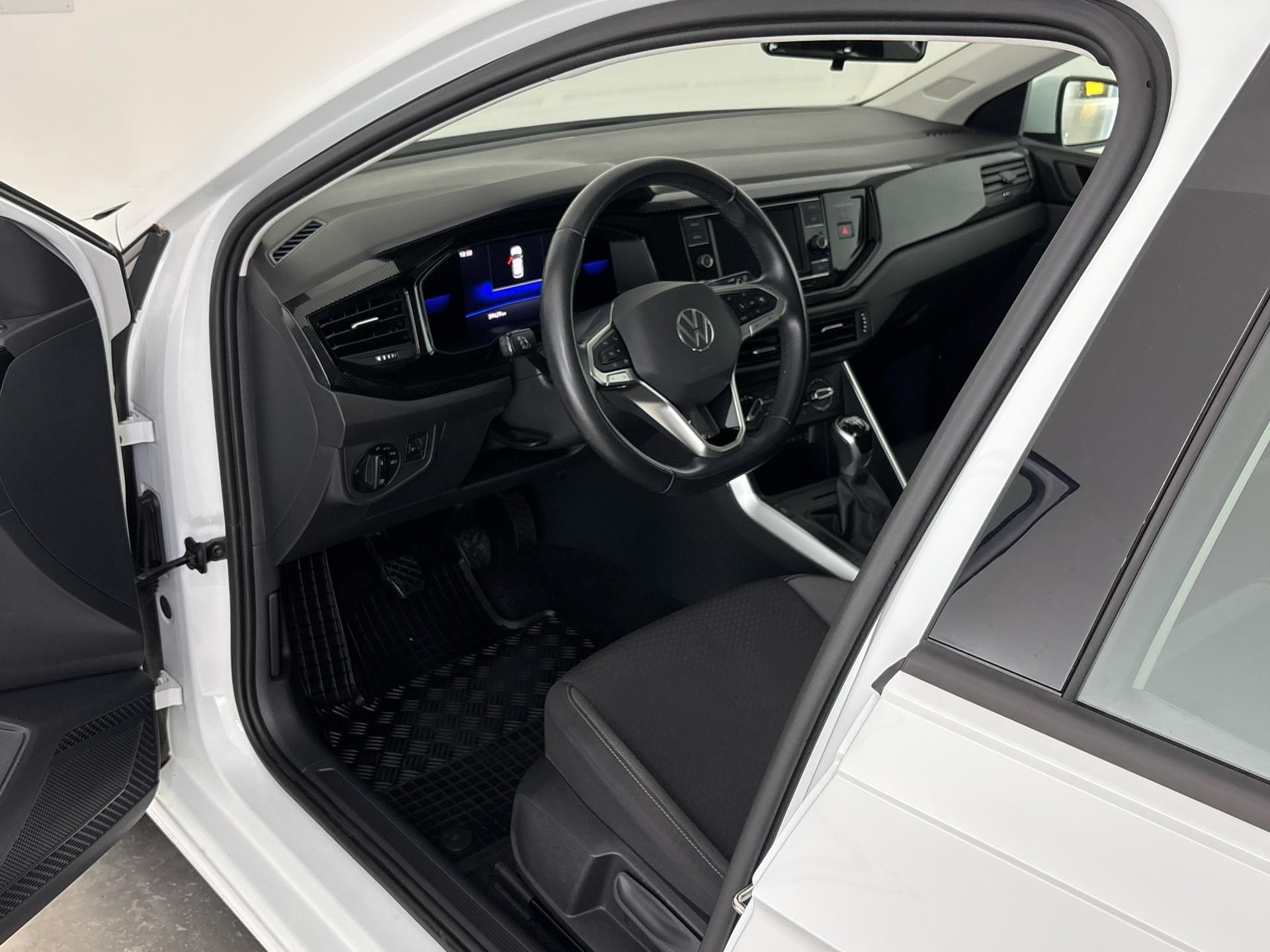 Volkswagen Polo, 1.0 TSI / 70 kW Life - fotka 6