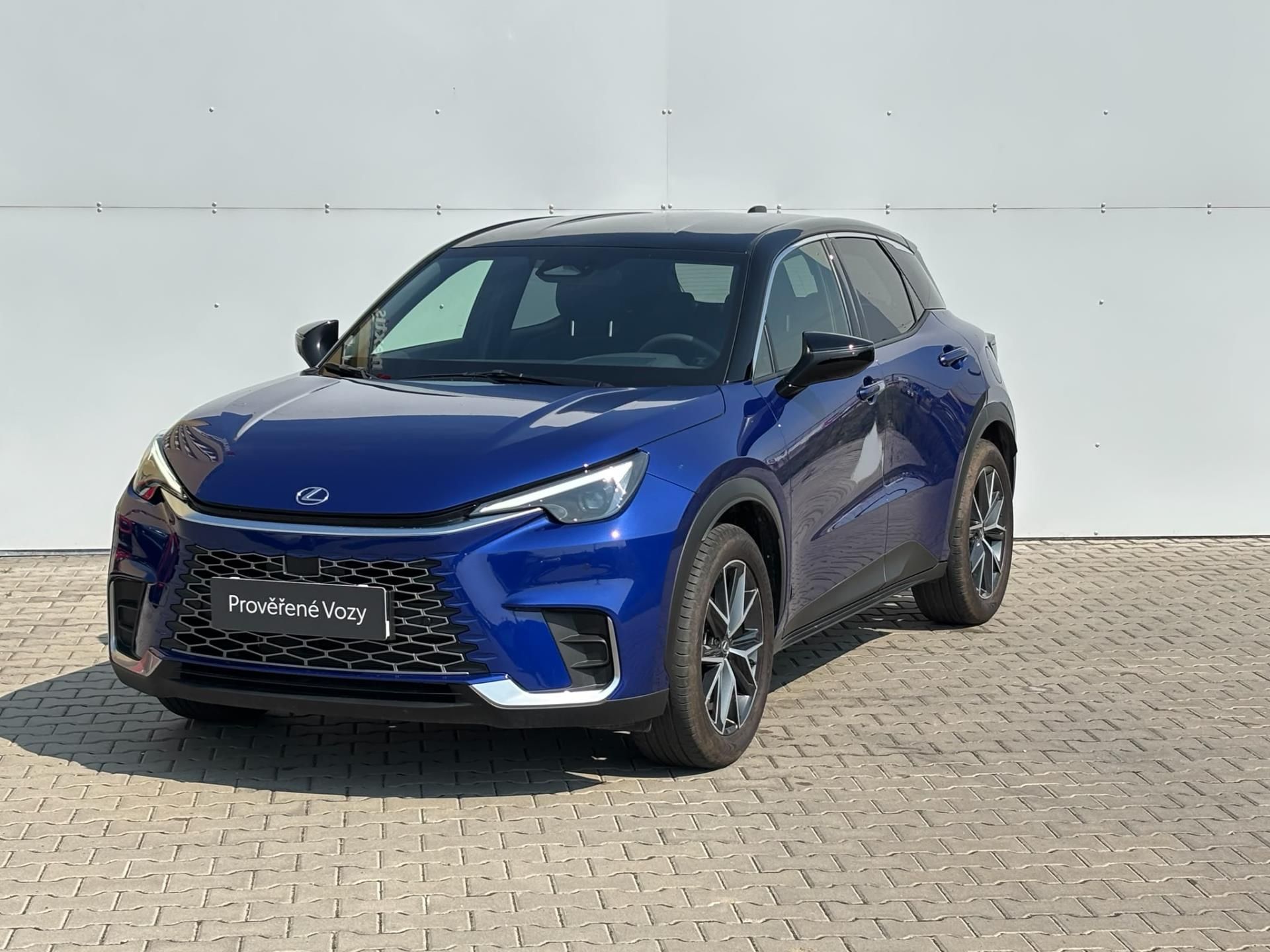 Lexus LBX, 1.5 HSD e-CVT Emotion Tech