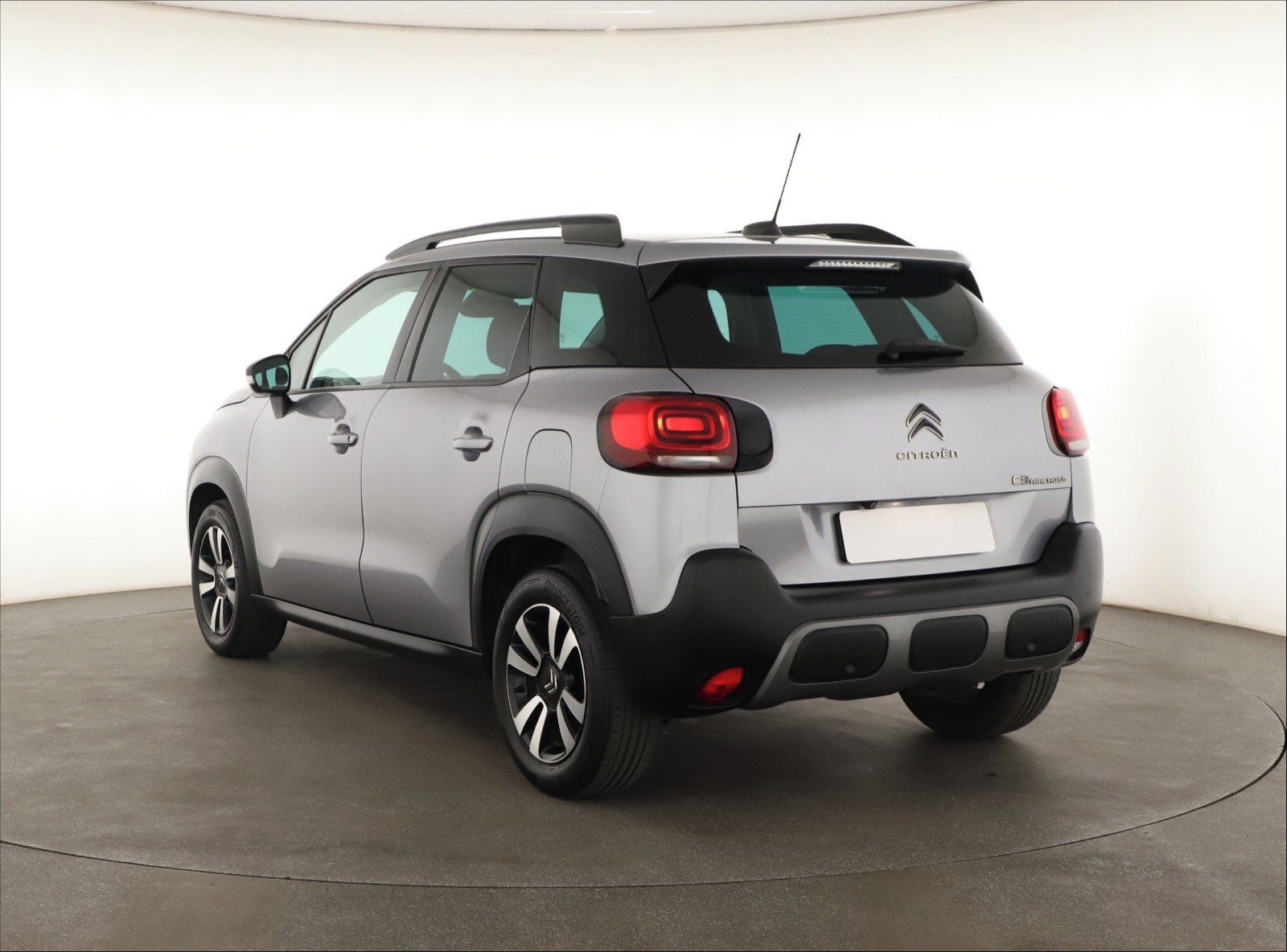 Citroën C3 Aircross, 1.2 PureTech, Shine, Automat - fotka 4