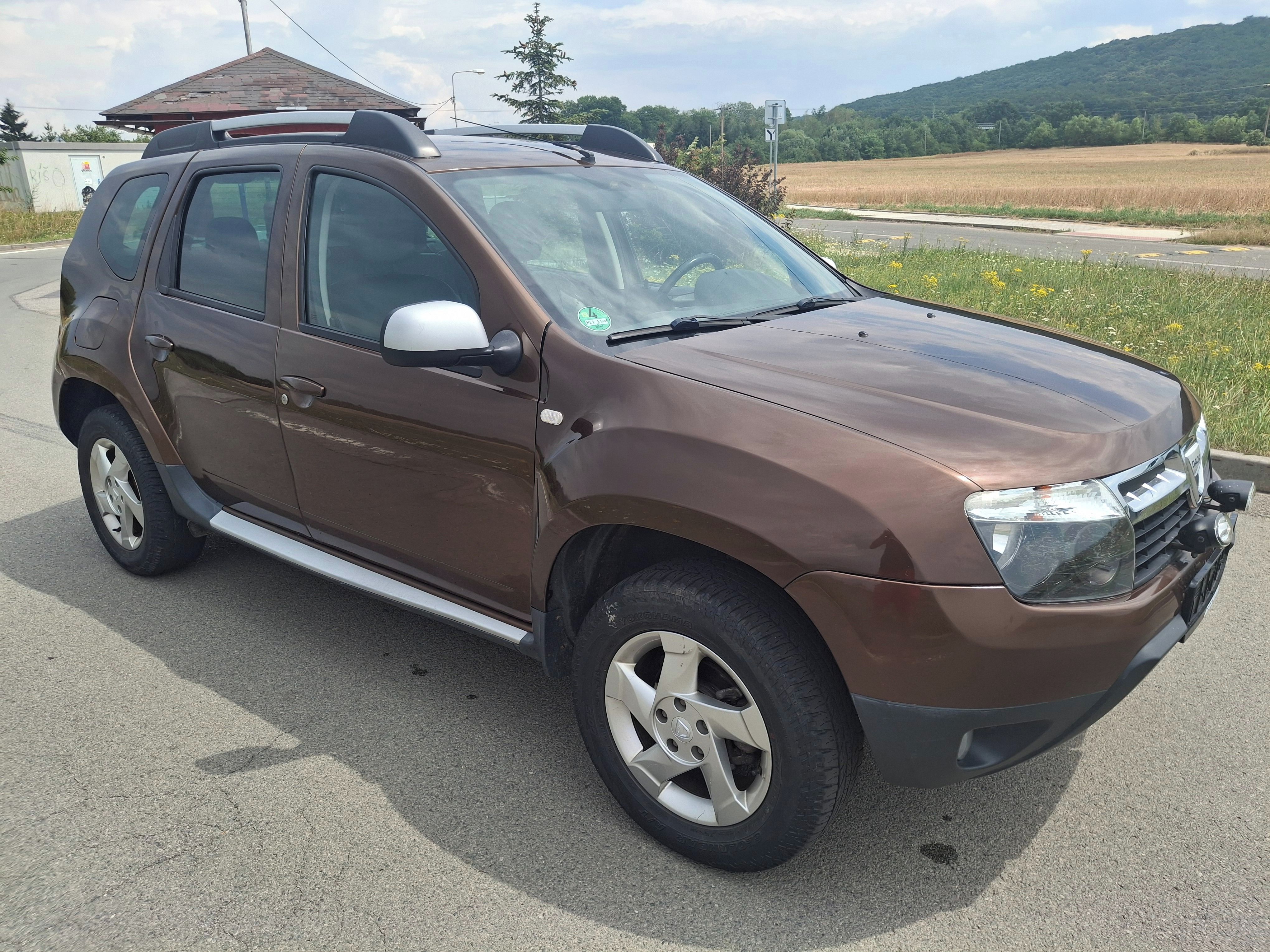 Dacia Duster, 1,6 16v 4wd ALU KLIMATIZACE - fotka 3