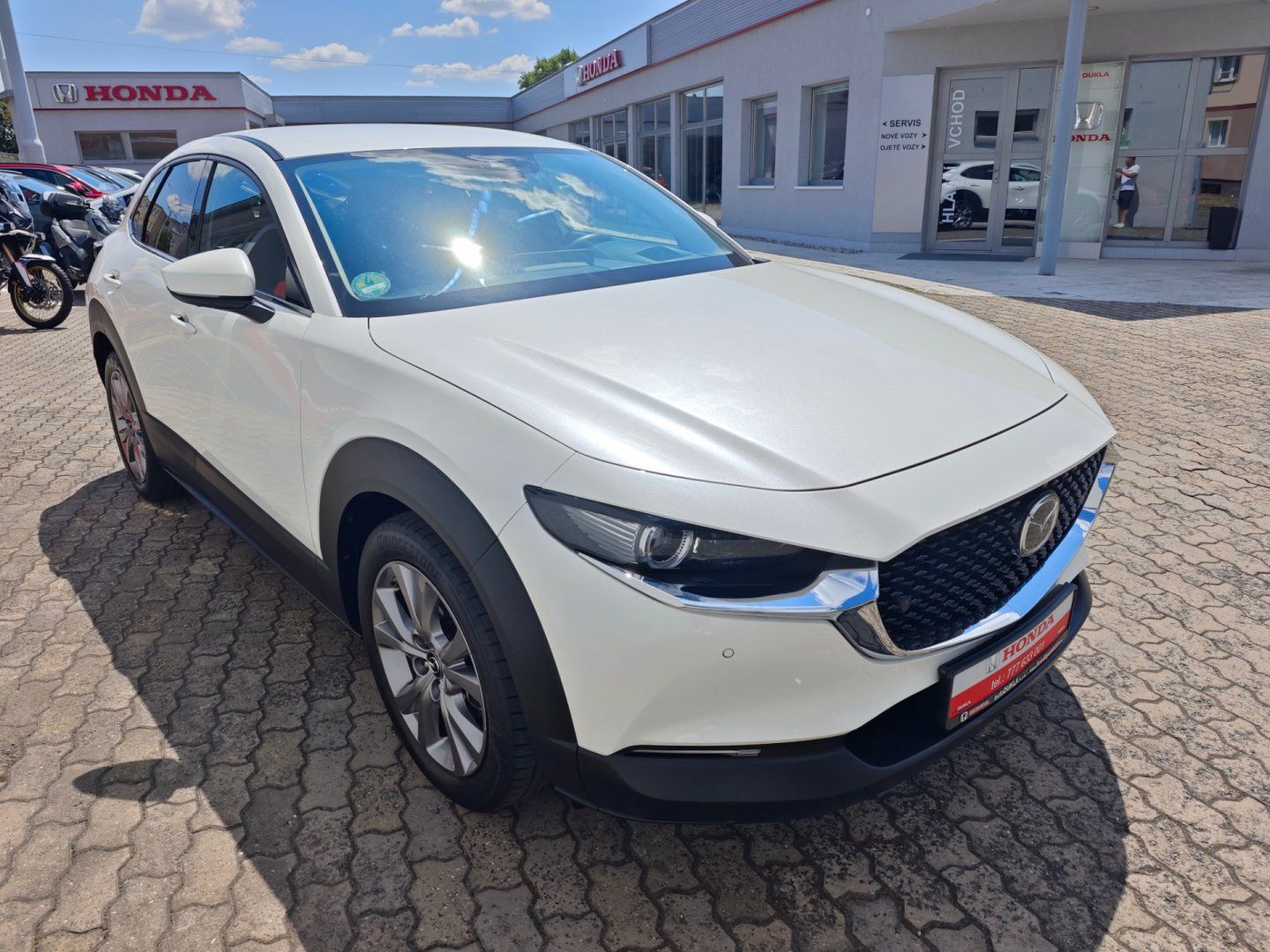 Mazda CX-30, 2.0 Skyactiv Selection 360°Kam - fotka 2