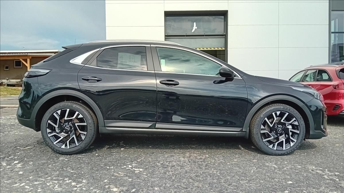 Kia XCee´d, 1,6 T-GDi 7DCT STEEL EDITION 1 - fotka 4