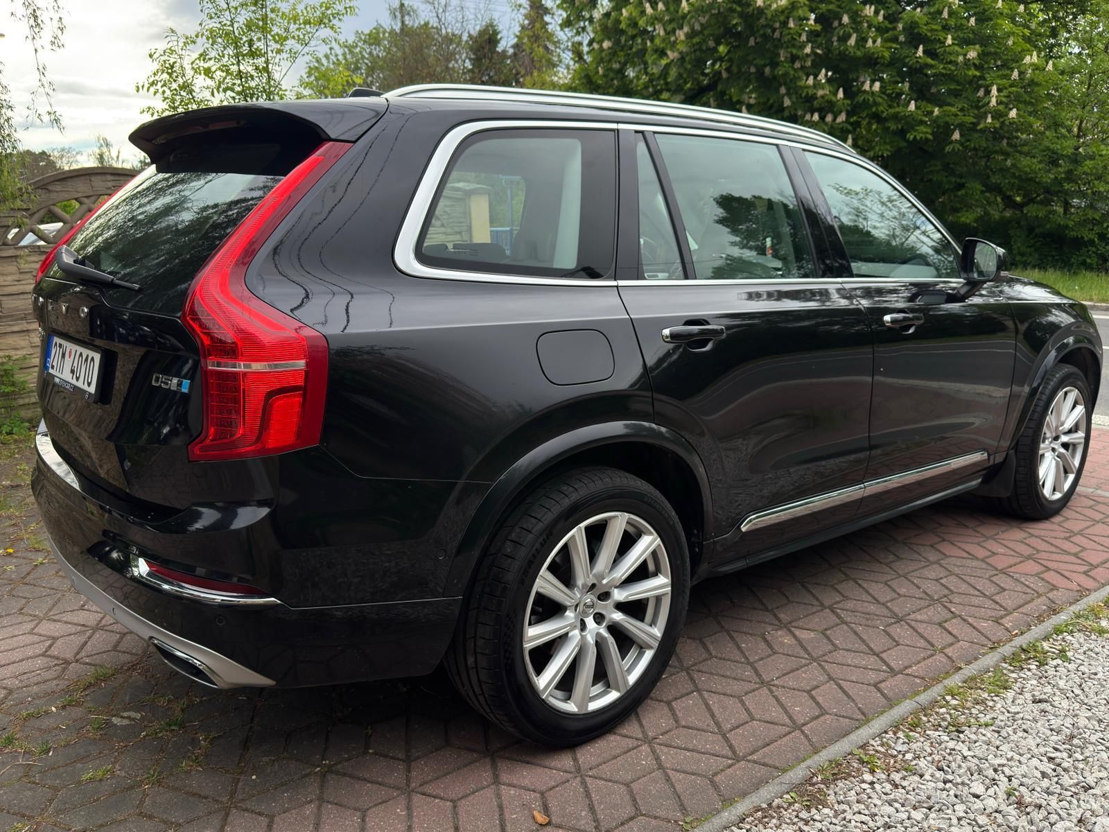 Volvo XC90, D5 ČR DPH 4X4 AUTOMAT TAŽNÉ - fotka 6